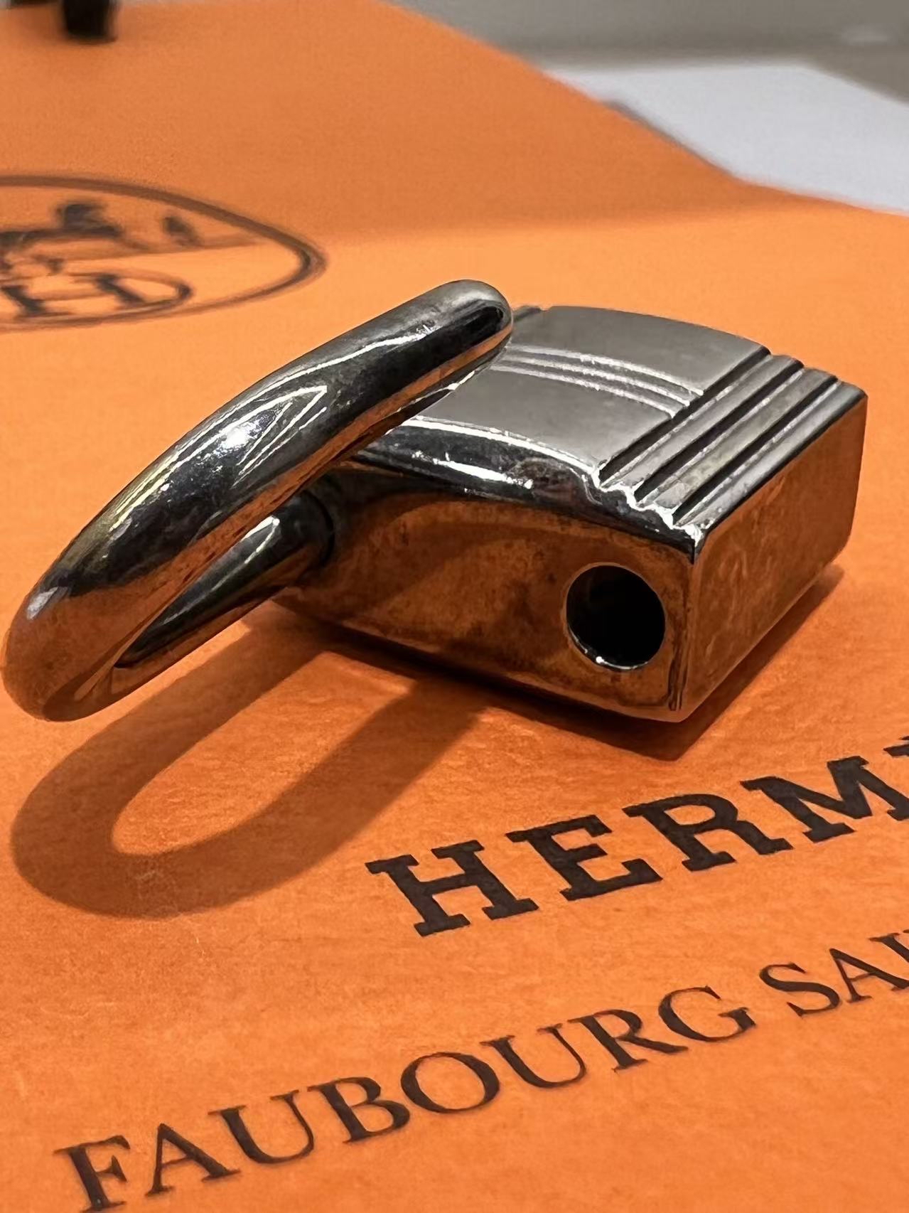 Hermes Cadena Lock and Key Set