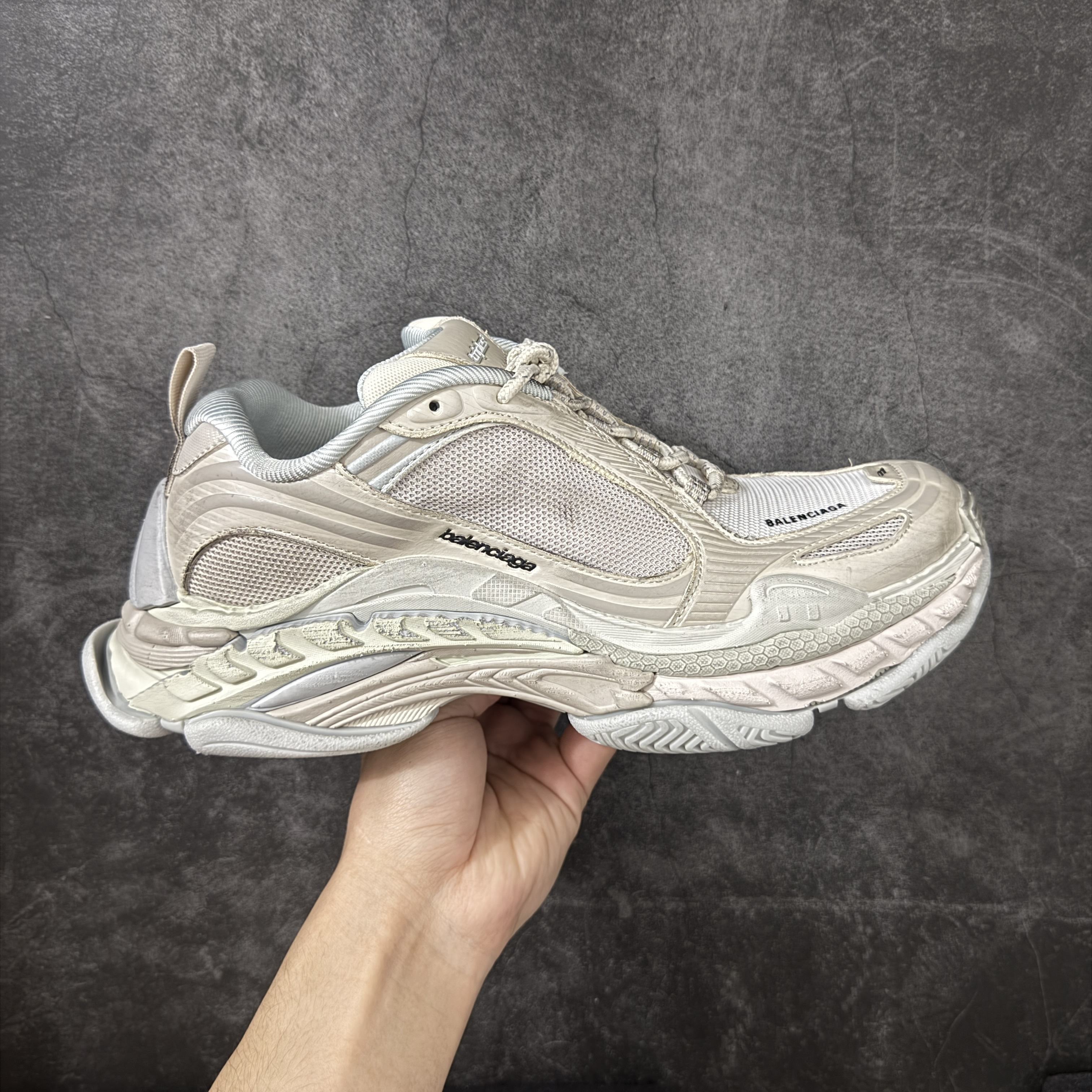 Balenciaga Triple S.2 