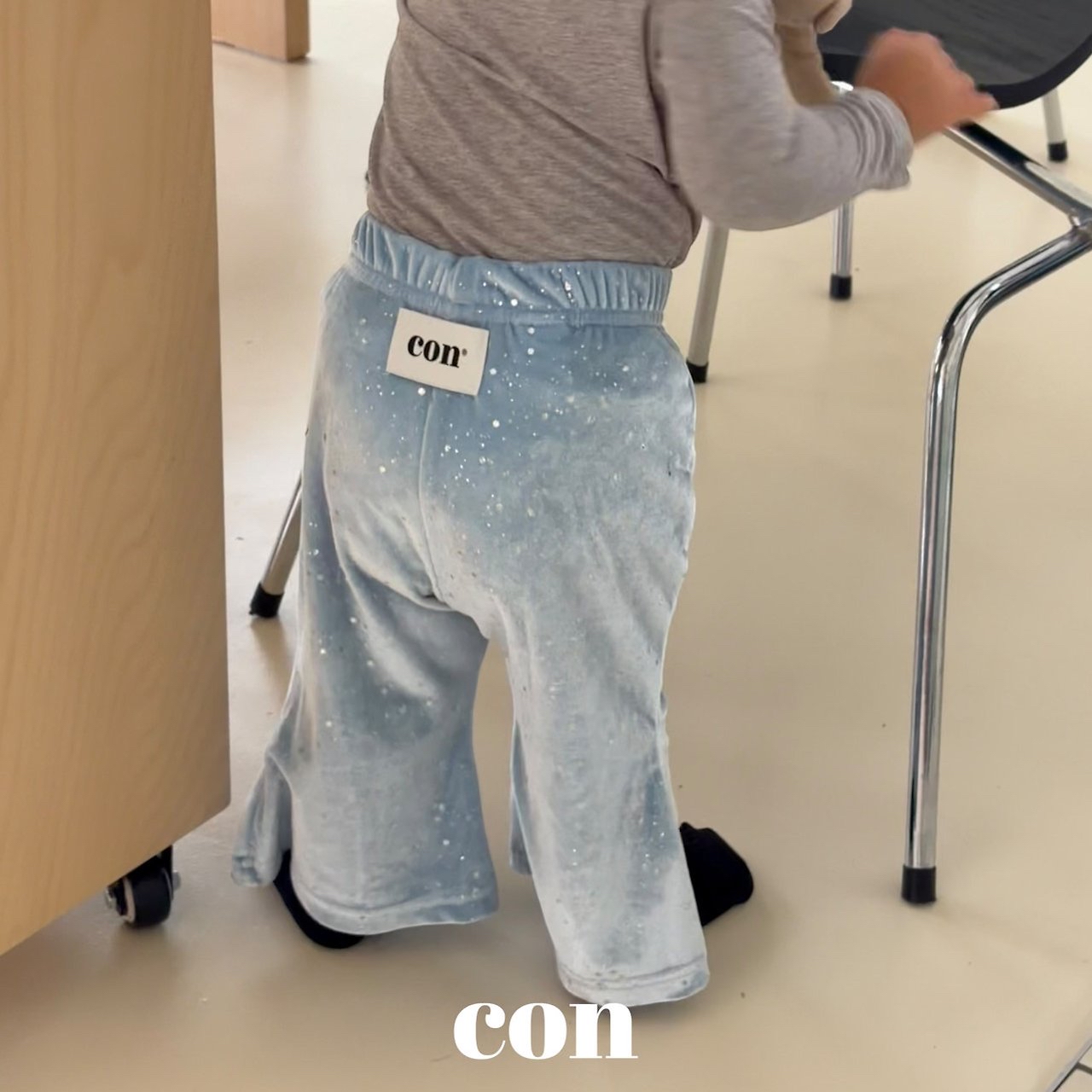 Con | Black Hole Pants
