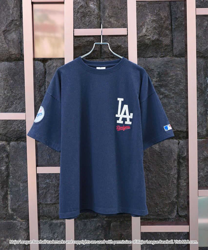 日本直送 特價優惠  MLB  MLB/美國職棒大聯盟 定製 徽章刺繡 大剪影短袖T恤（男/女可穿）