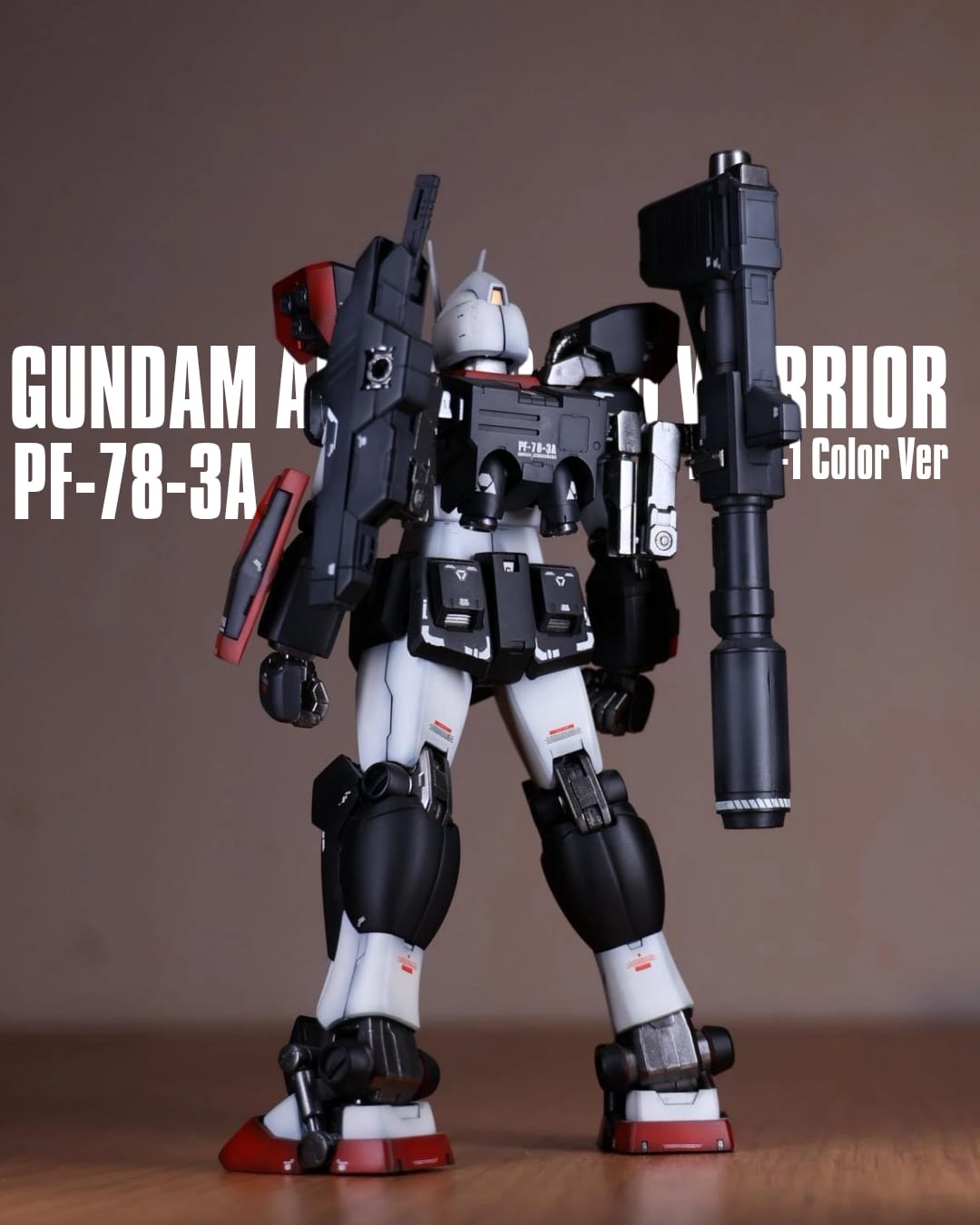 MG 1/100 Gundam Amazing Red Warrior (RX-78-1 配色) 模型改色成品