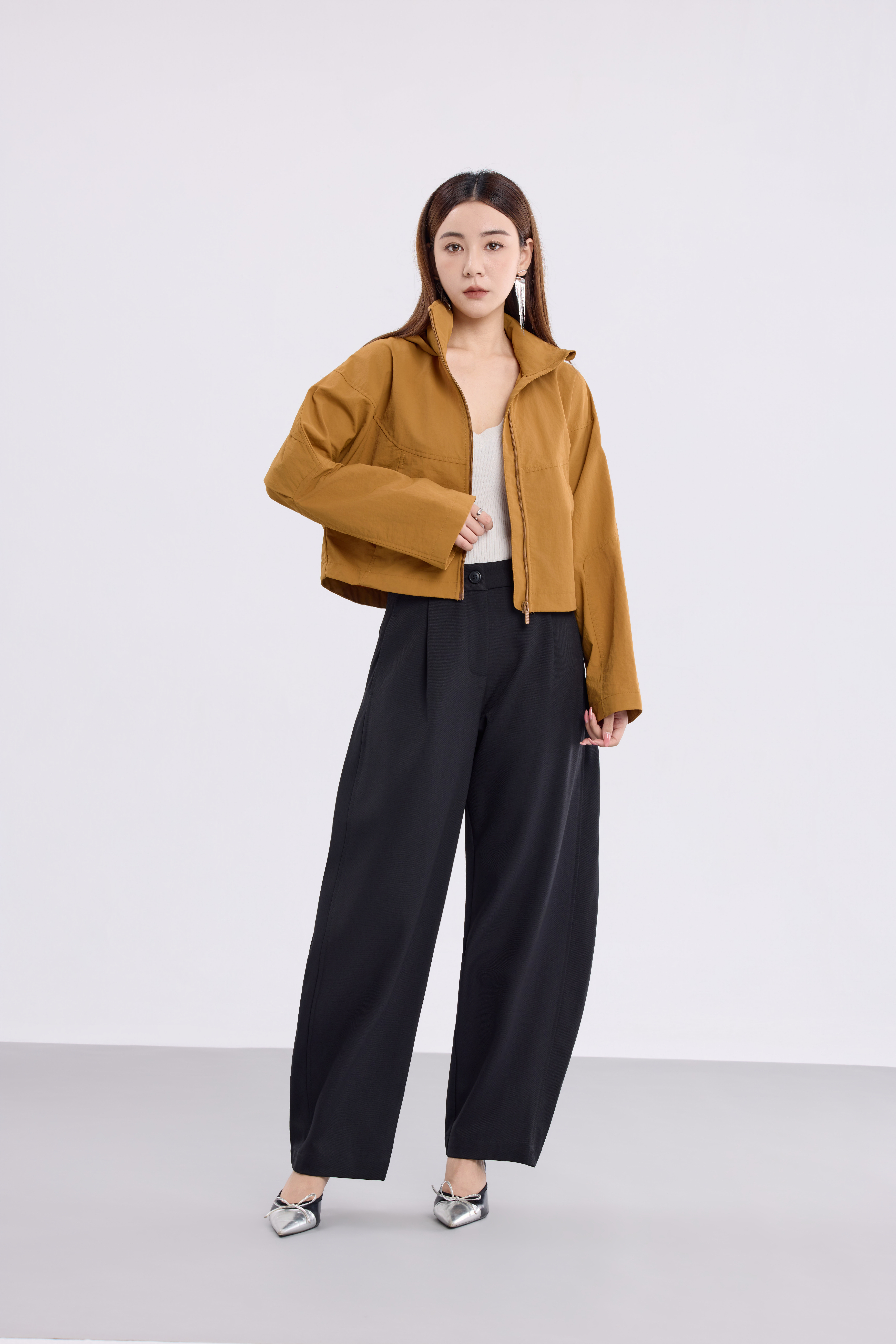 16141355 Avery Cropped Utility Jacket