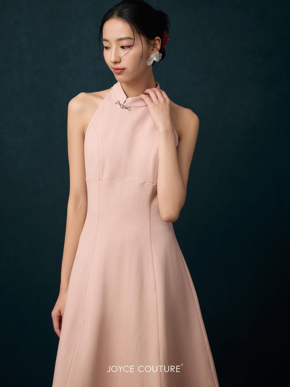 Cut in修身胸垫连身裙 D0098