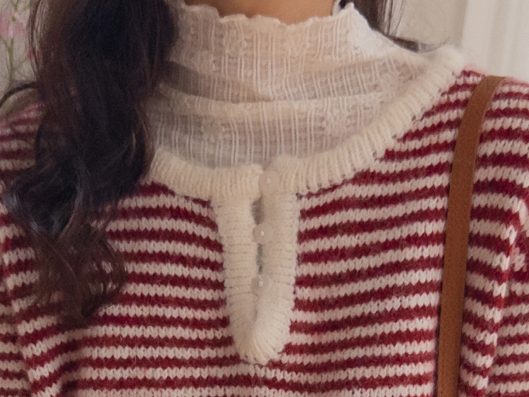 ♡ 扣 鈕 橫 間 上 衣 。