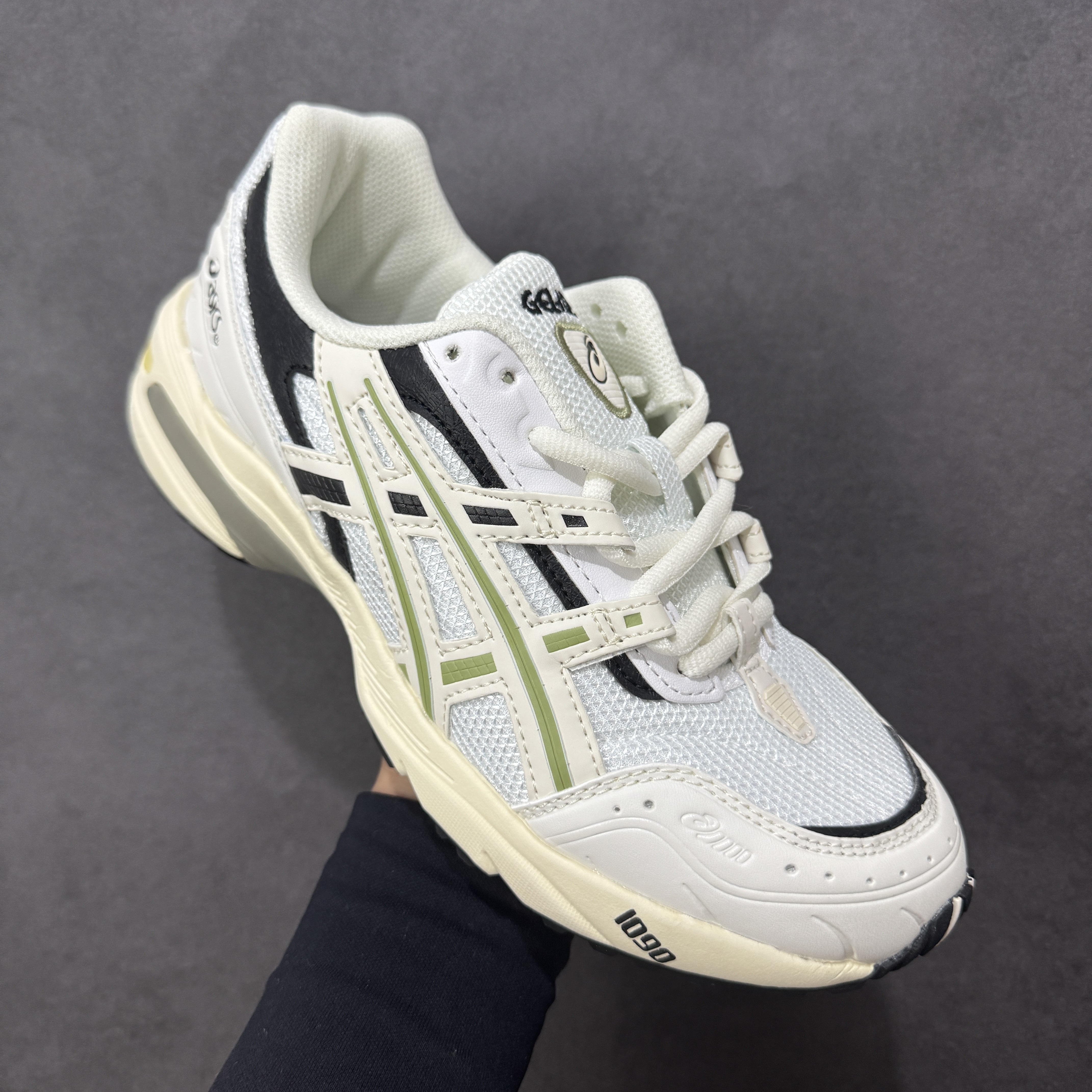 Asics GEL-1090 1203A243-028