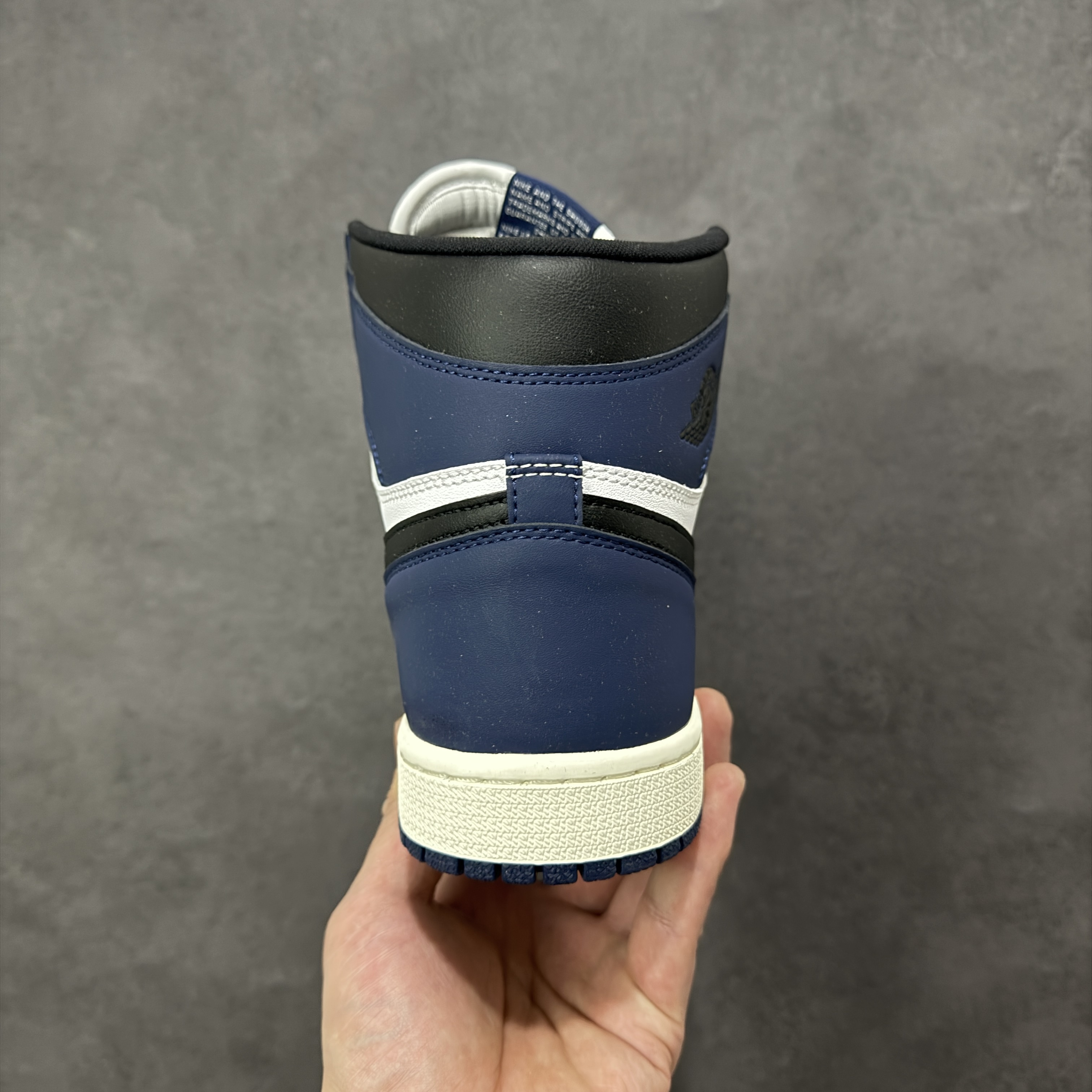 Nike Air Jordan 1 Retro High OG DZ5485-401