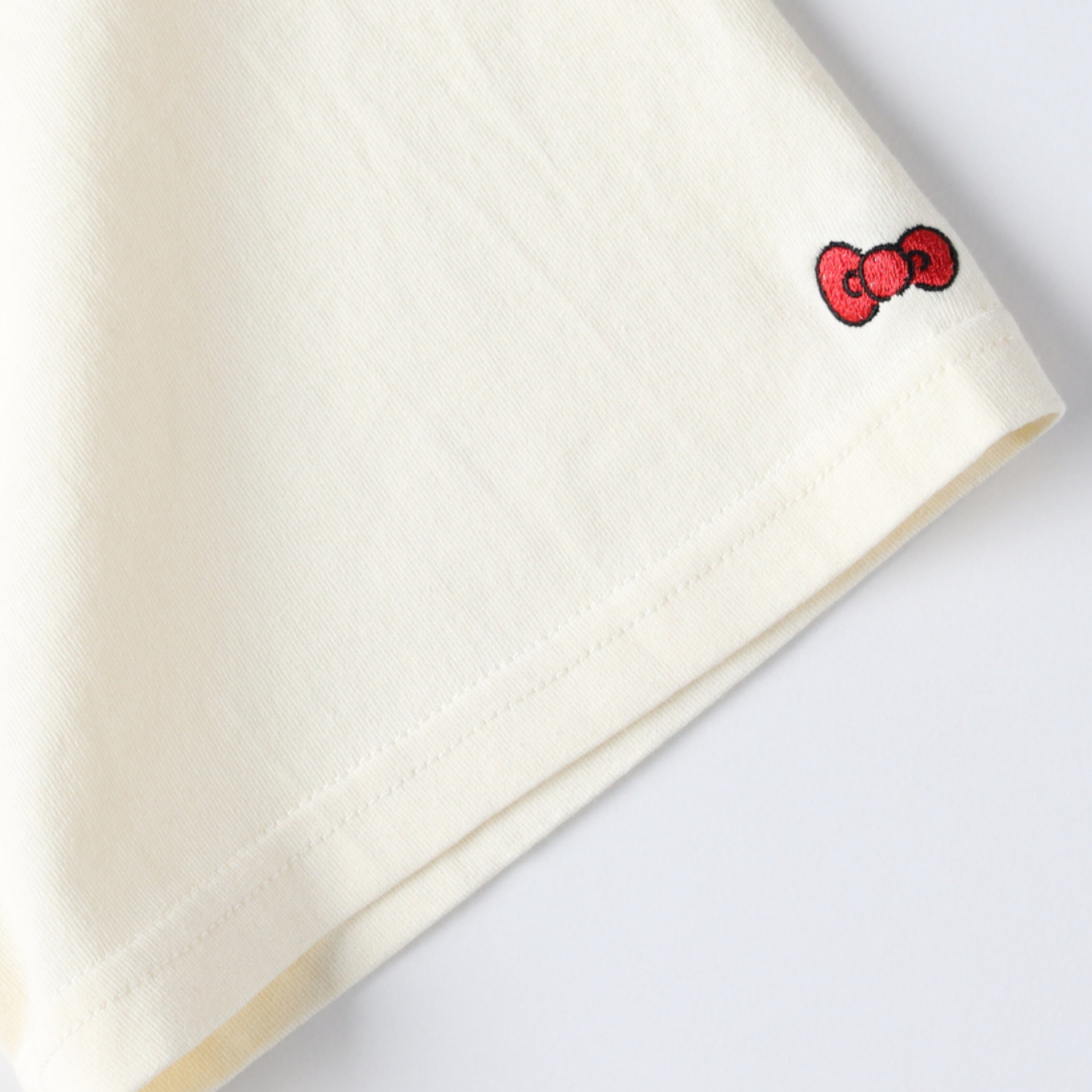 日本預訂📍日本Sanrio x Right On得意訓覺樣系列 - Hello Kitty短袖Tee (大人Size)