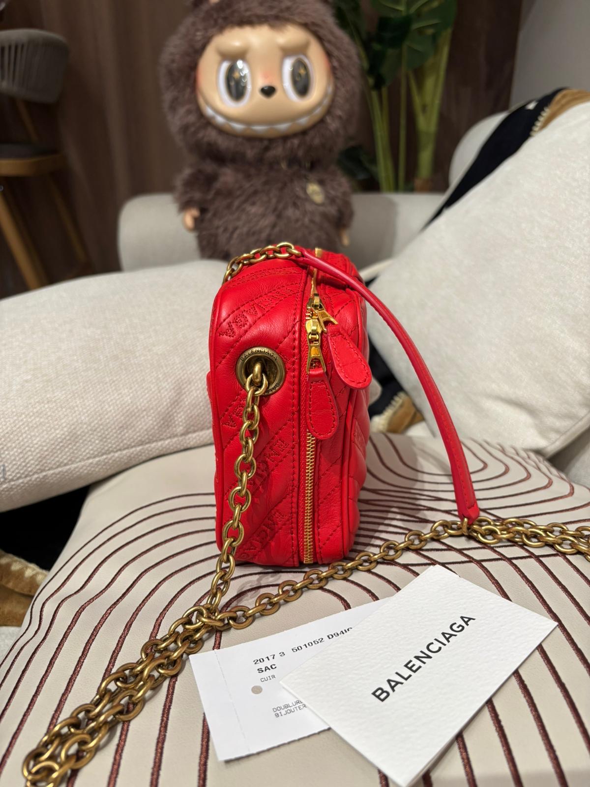 Balenciaga Chain Shoulder Bag小牛皮 camera bag 502026 100%Authentic, 98%New ✅Dust bag