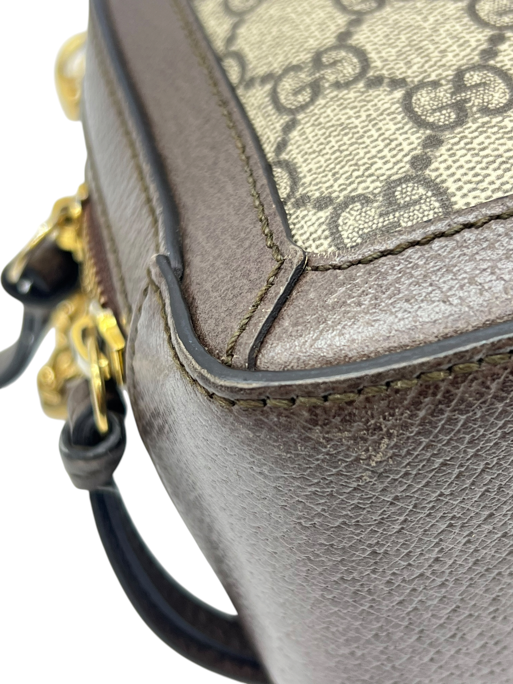 Pre-Owned GUCCI Camera Bag / Product Code: 26052805