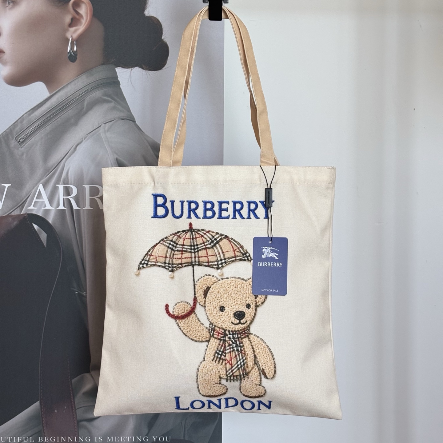 BURBERRY 海外 VIP 禮贈 小熊雨傘帆布包