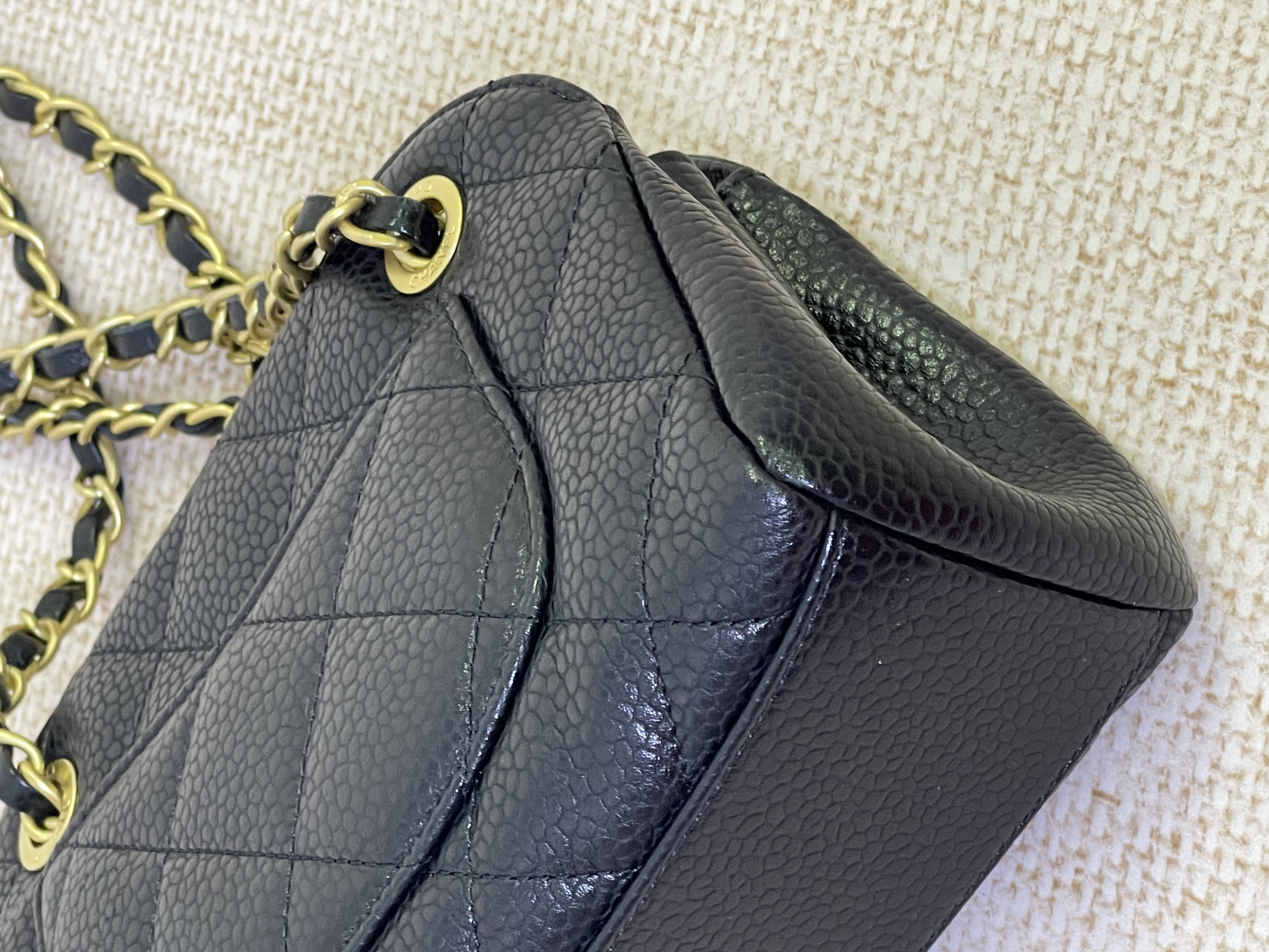 Pre owned Chanel 24K clutch with chain caviar / Product Code: 26031102