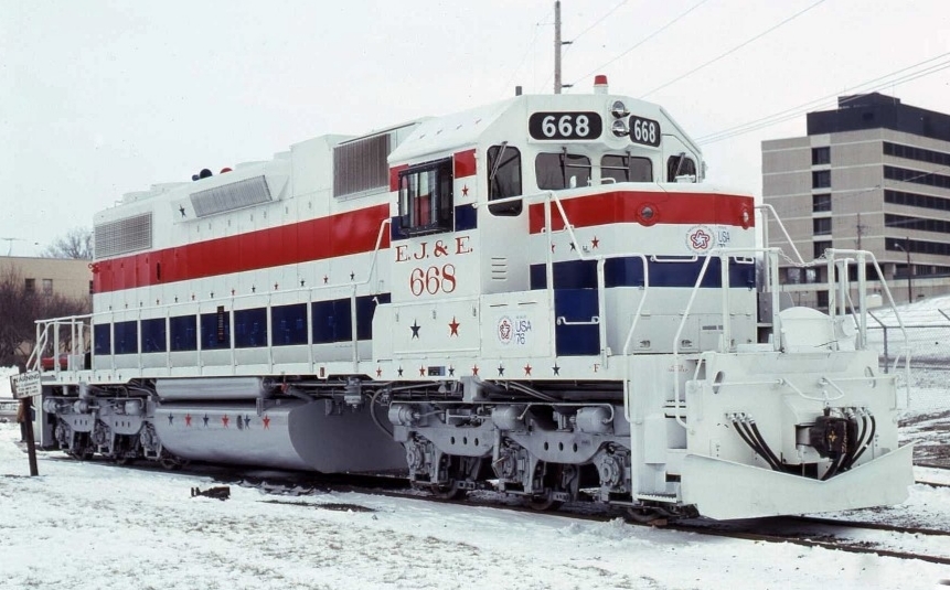 Scaletrains SXT33127 EMD SD38-2, Elgin Joliet and Eastern/Bicentennial DCC sound 