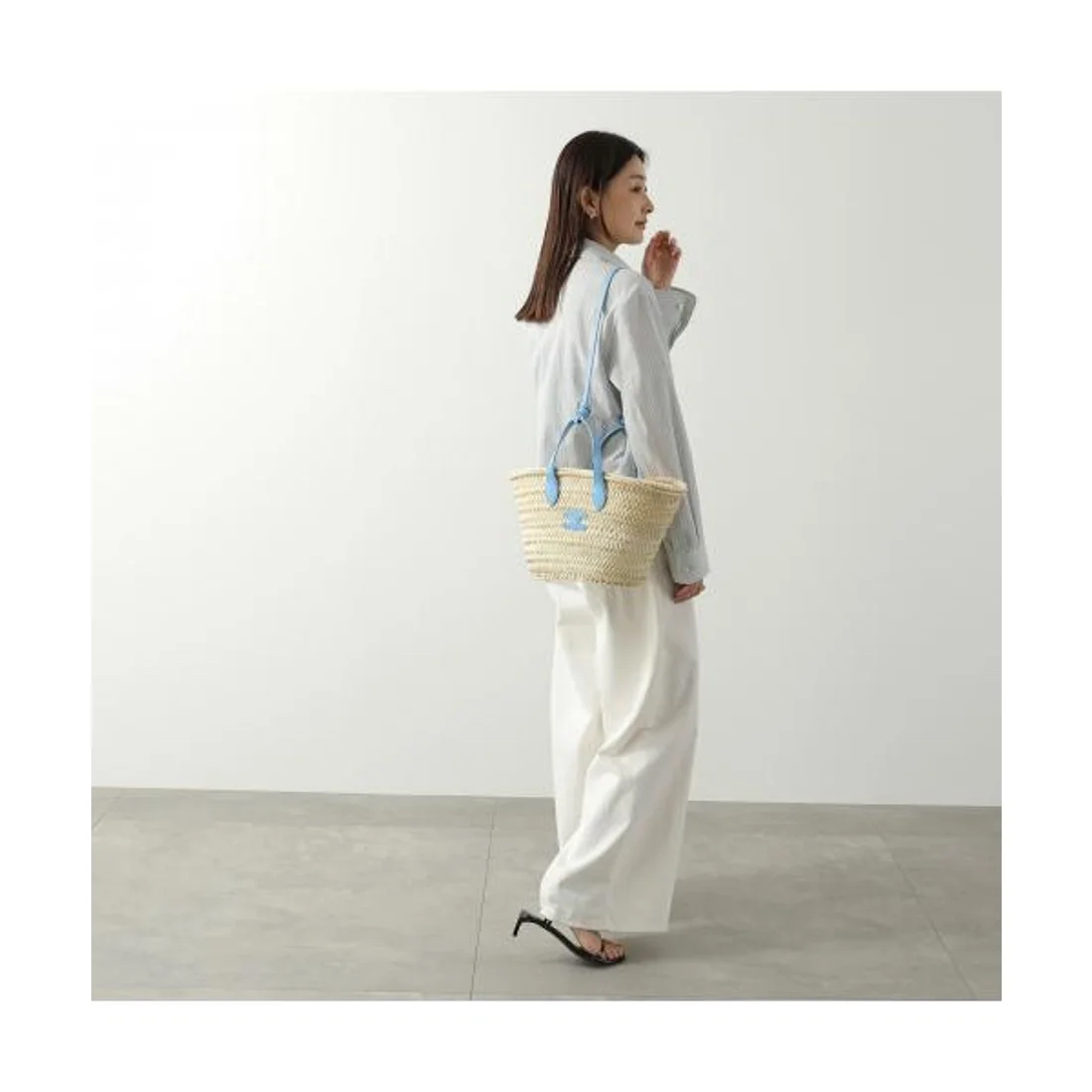 夏日必備🌴☀️  限時優惠🫶🏻新色🆕訂貨🍒Celine Teen size basket  有條長肩帶可上肩 Size 23x21x15cm