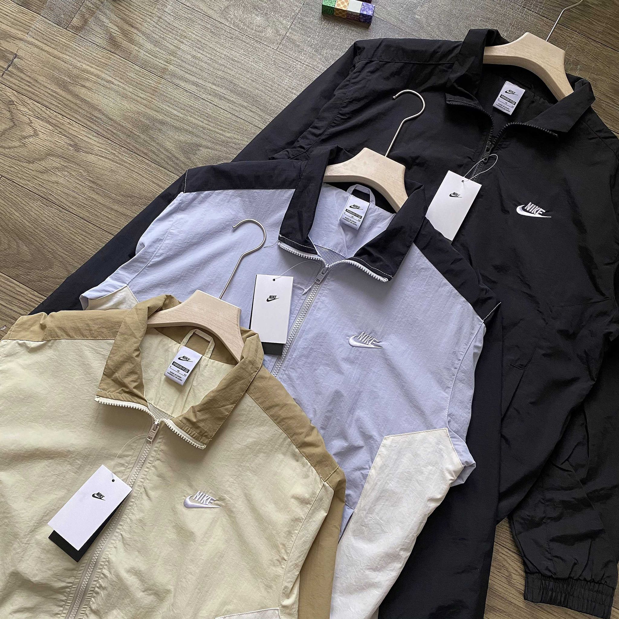 $238件。Adidas #6110