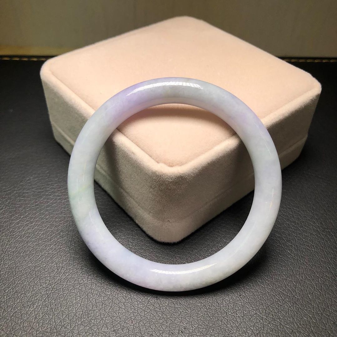 淡桃花春圓條鐲 55.8mm (有裂)