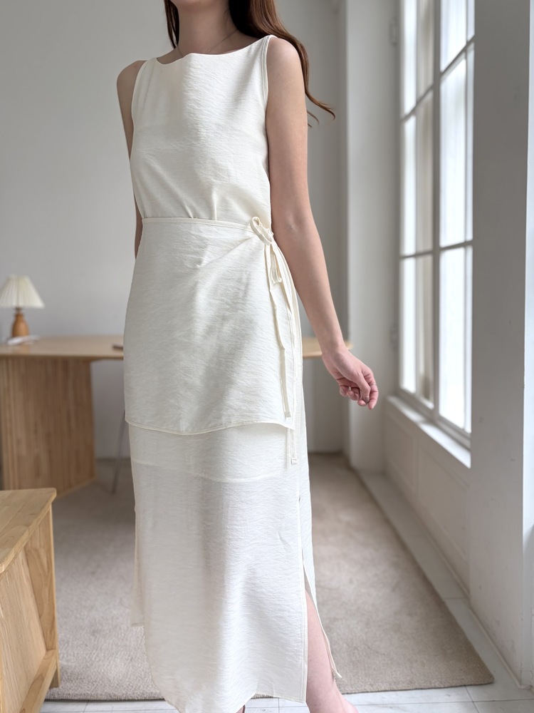 Boat Neck Layered Dress (Ivory)