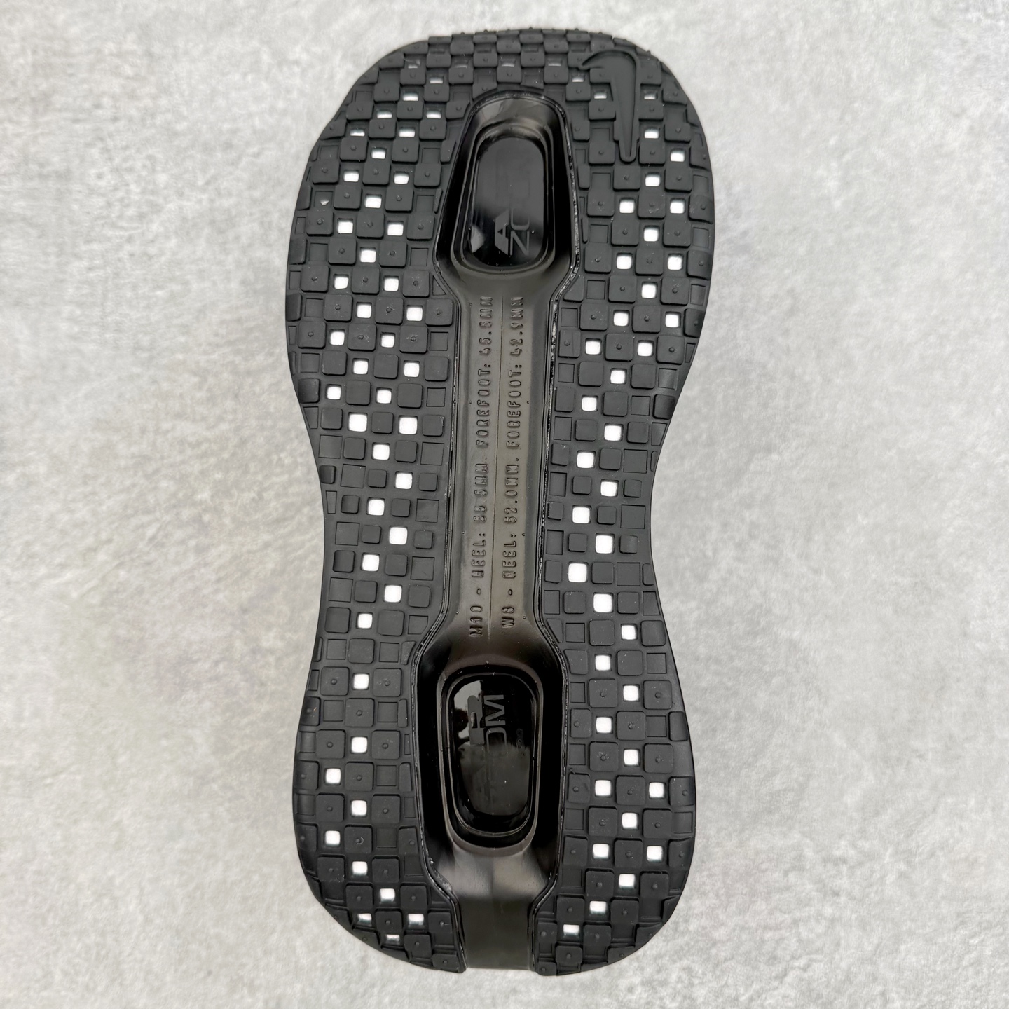 Nike Vomero Premium SP IQ0627-001