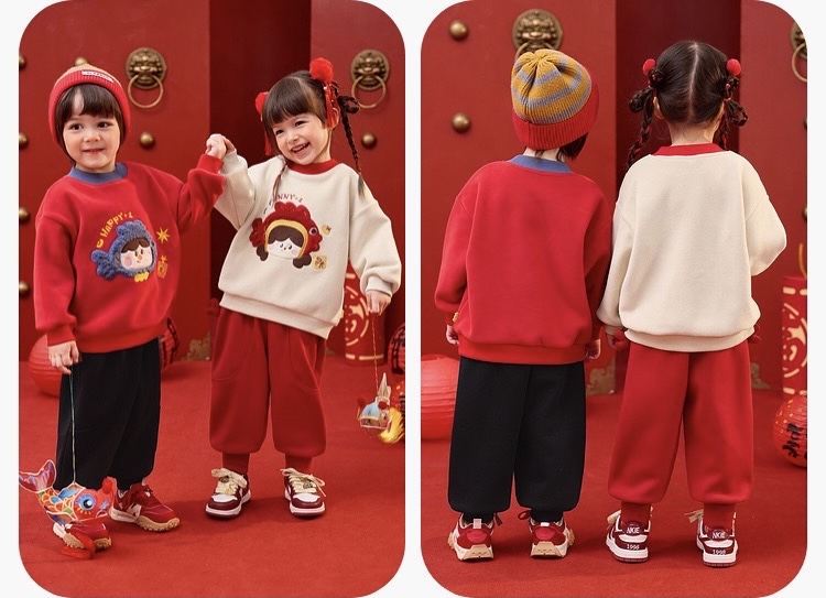 部分現貨🧨新年款預訂🧨兩色年年有魚卡通毛毛刺繡貼花抓絨衛衣