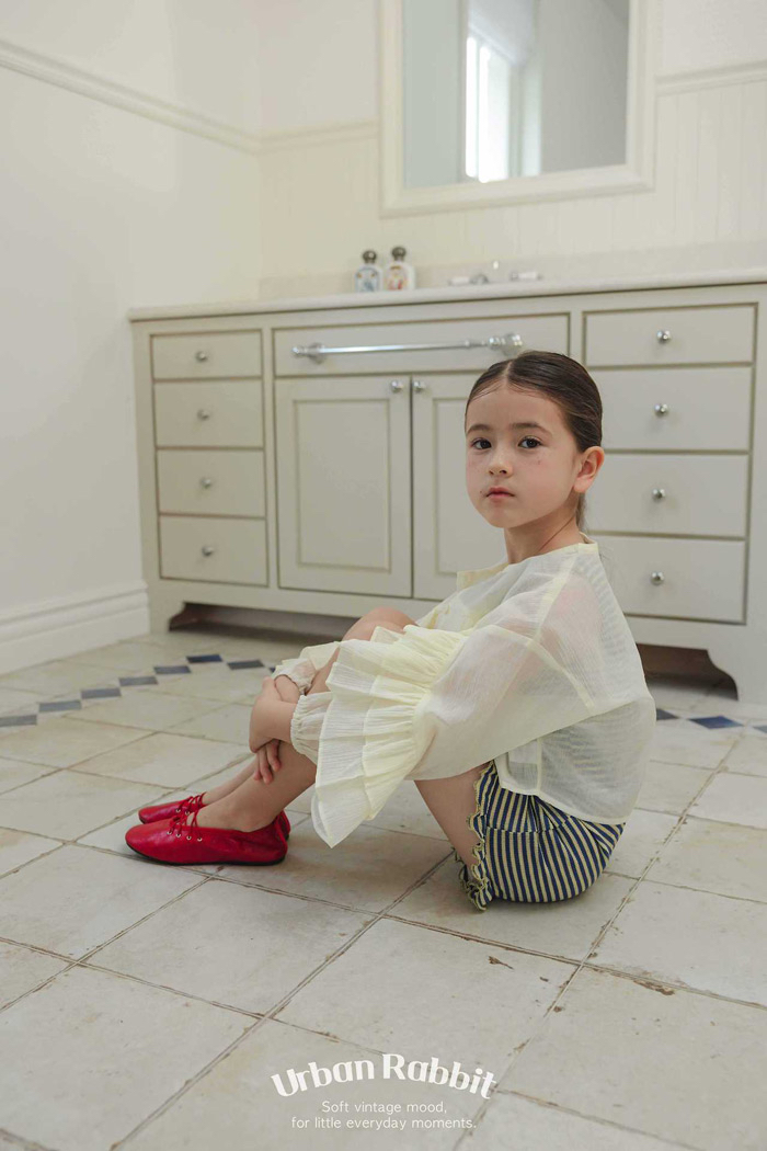 🇰🇷Urban Rabbit shirts