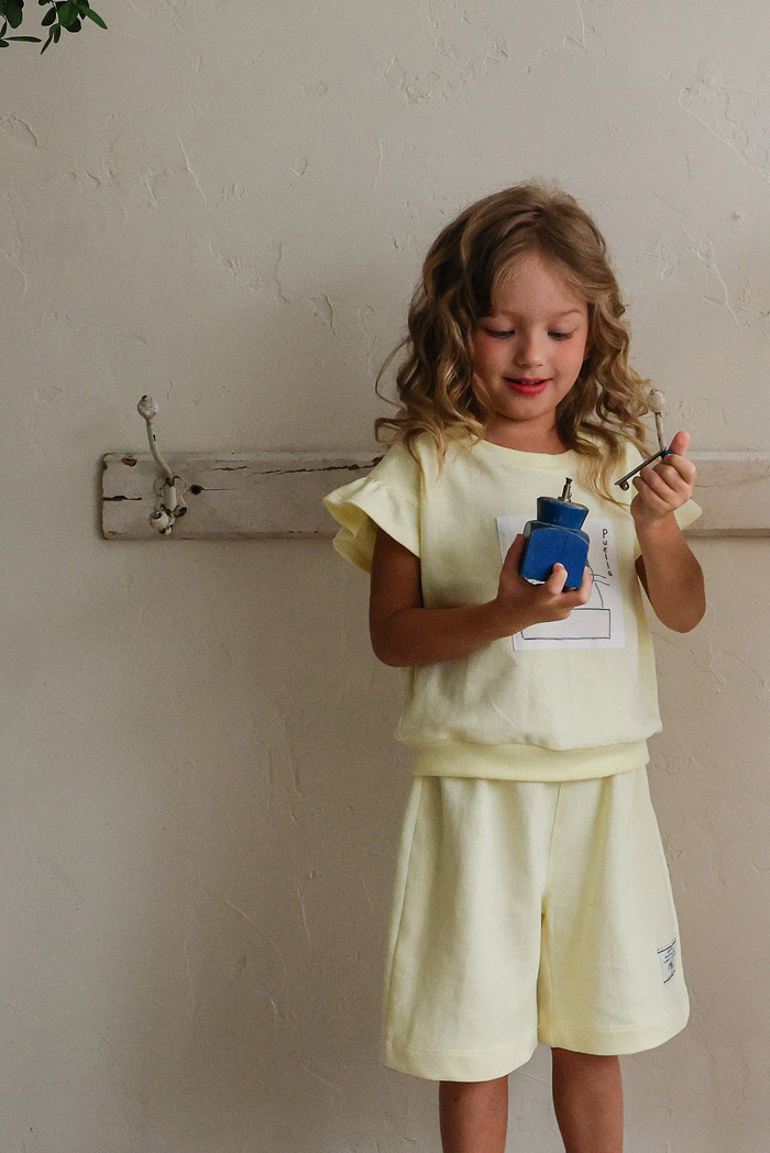 🇰🇷Puella_Flo tee