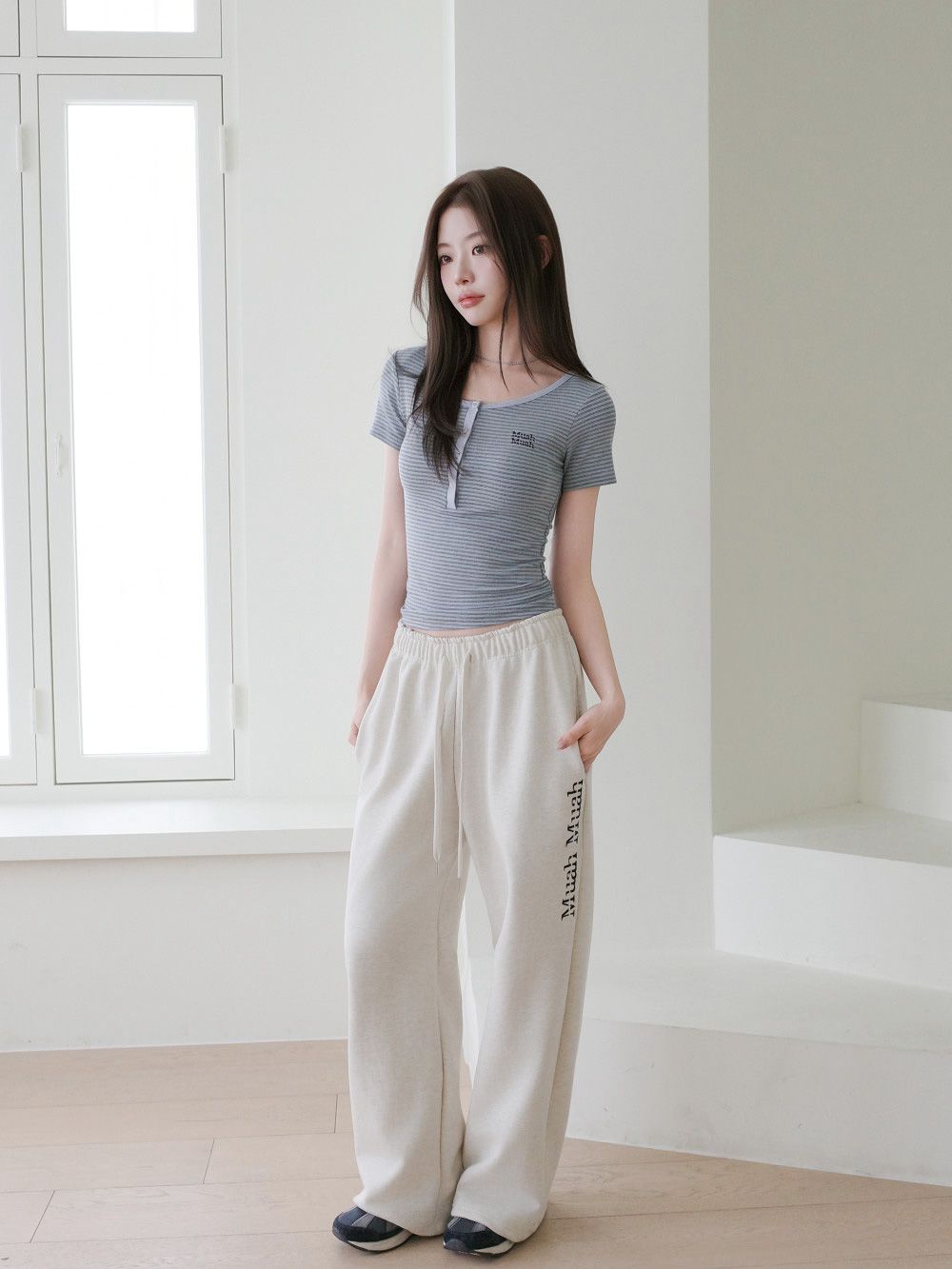 <預訂>🇰🇷MuahMuah HENLEY NECK STRIPE HALF T-SHIRT