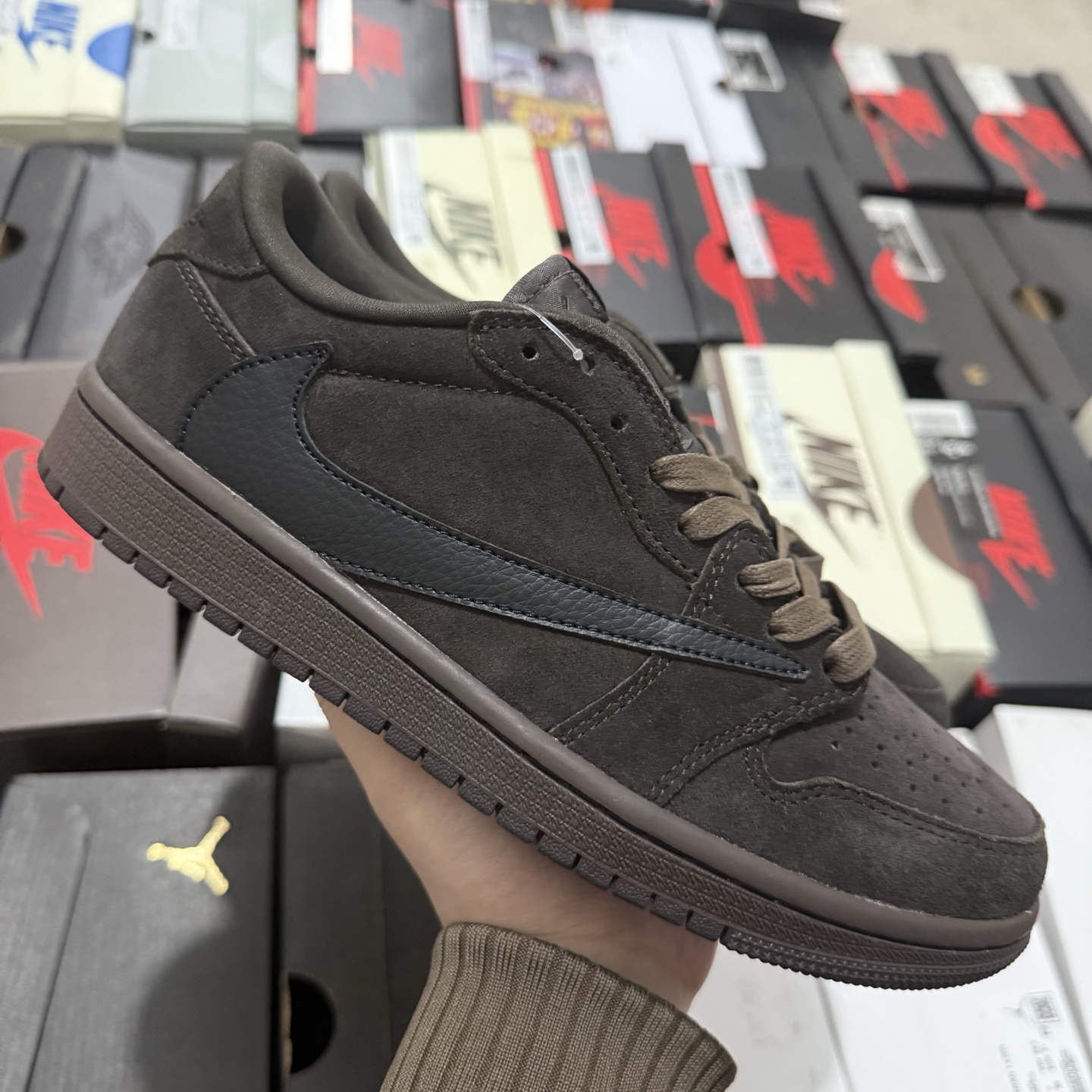 Nike Air Jordan 1 Retro Low OG SP Travis Scott "Velvet Brown" DM7866-202