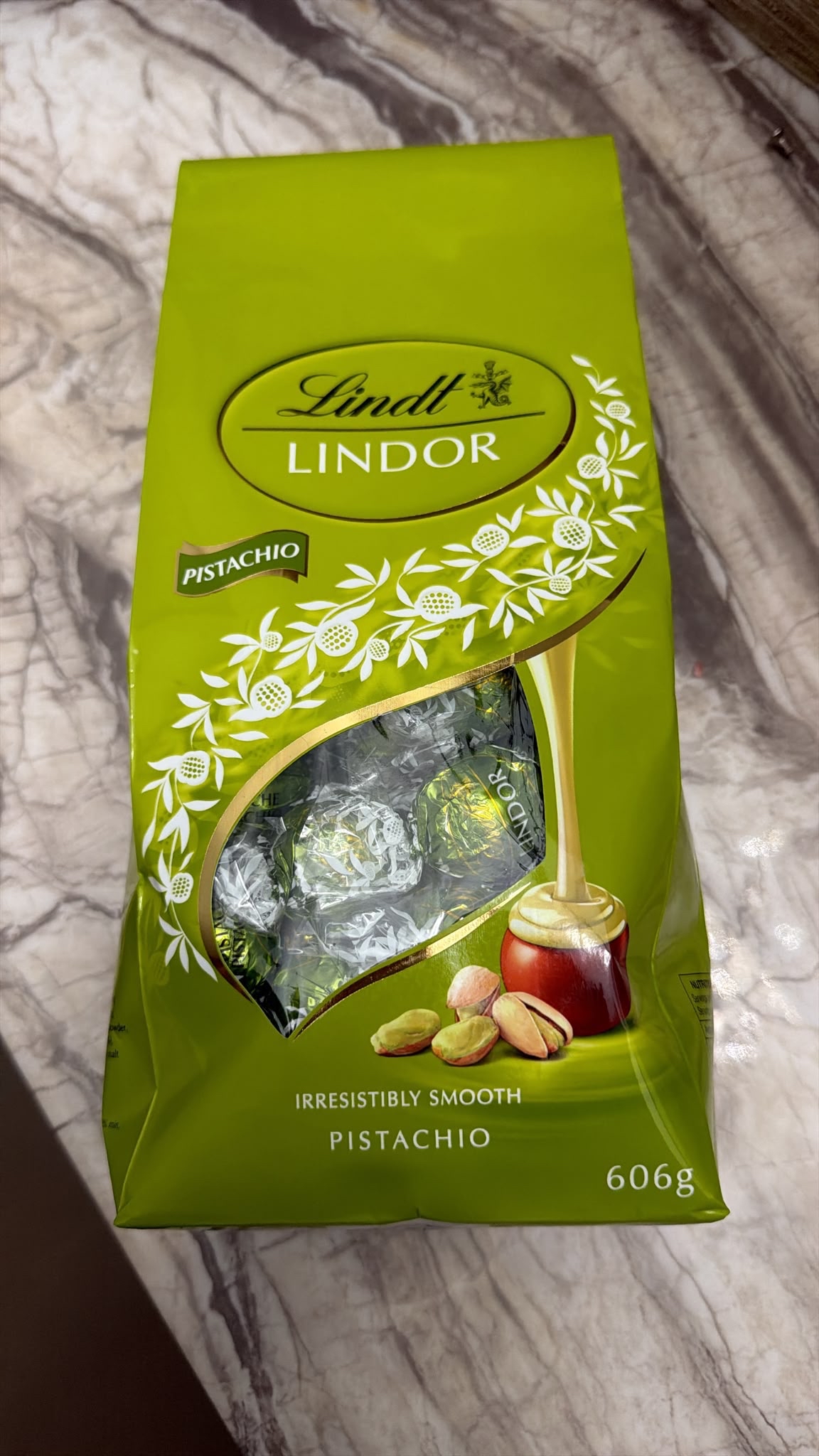 澳洲Costco- Lindt Lindor開心果松露巧克力606g(澳洲版）