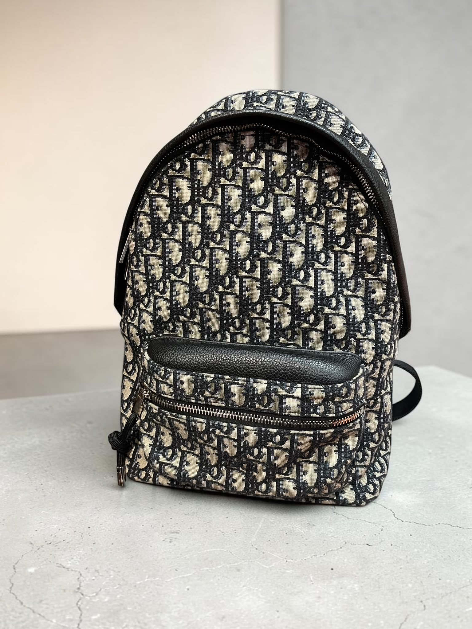 Christian Dior Oblique backpack 100%Authentic, 98%New  ✅證書✅Dust bag 
