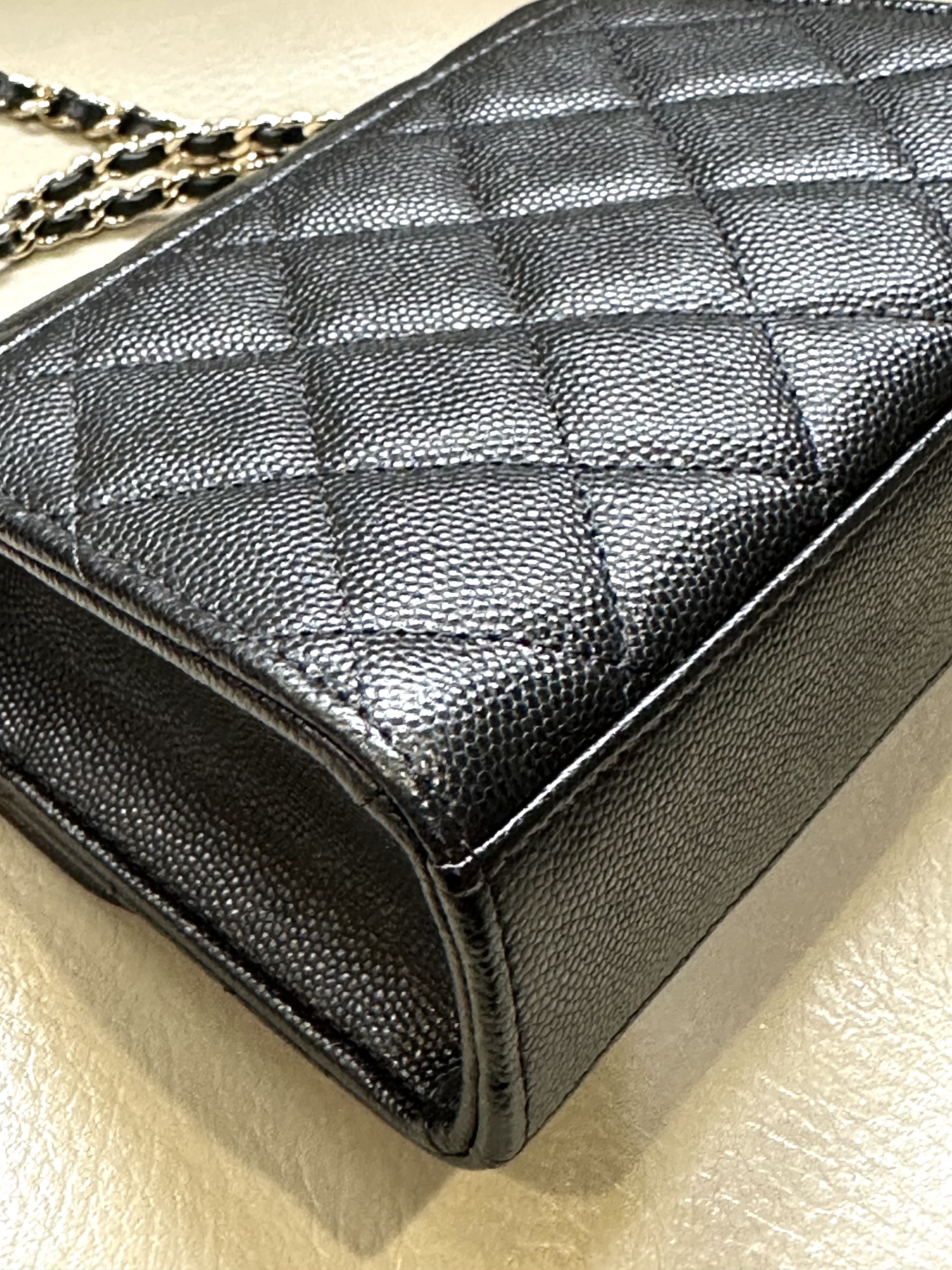 Pre-owned Chanel Mini Kelly bag / Product Code: 26040504