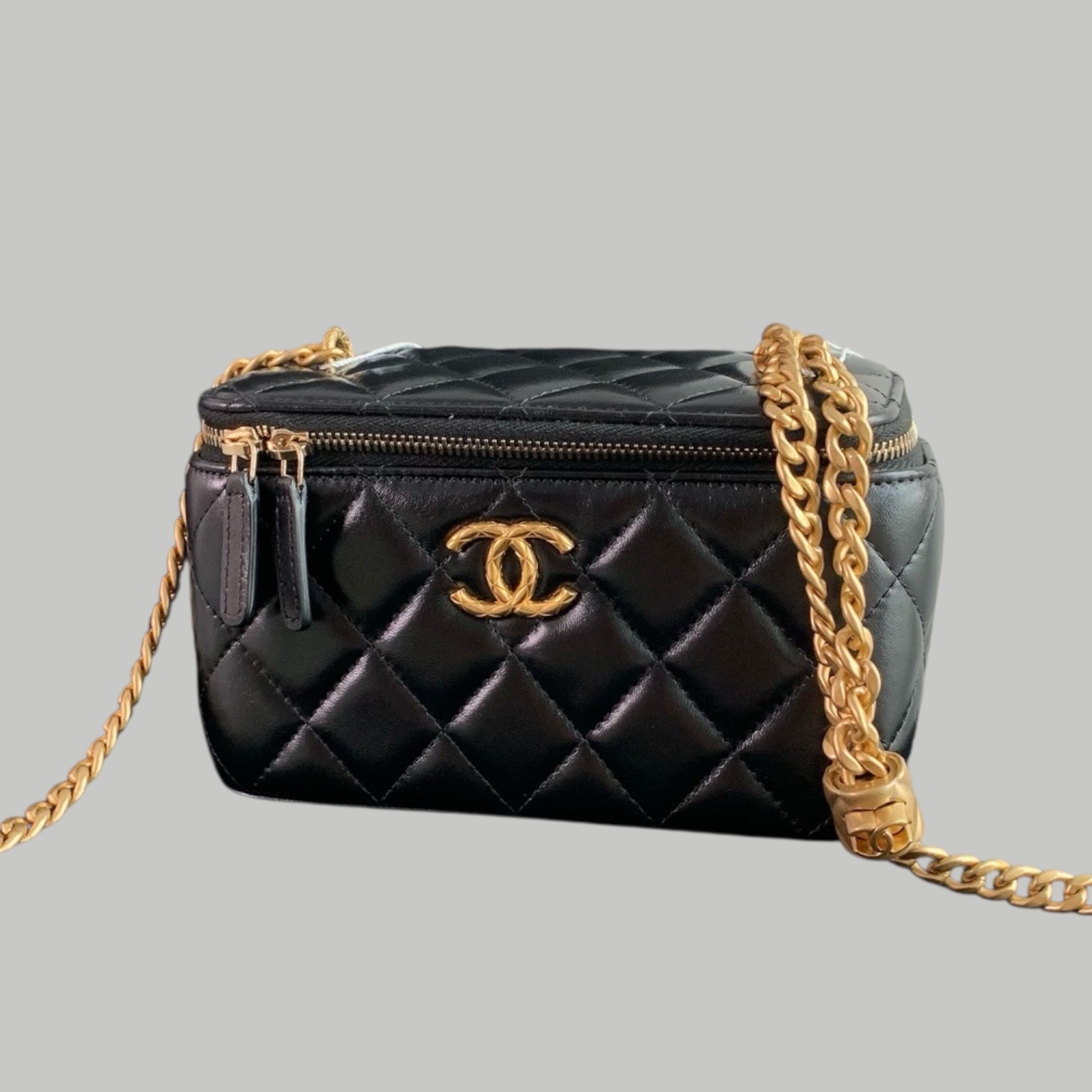 Chanel Lambskin Vanity 調節扣