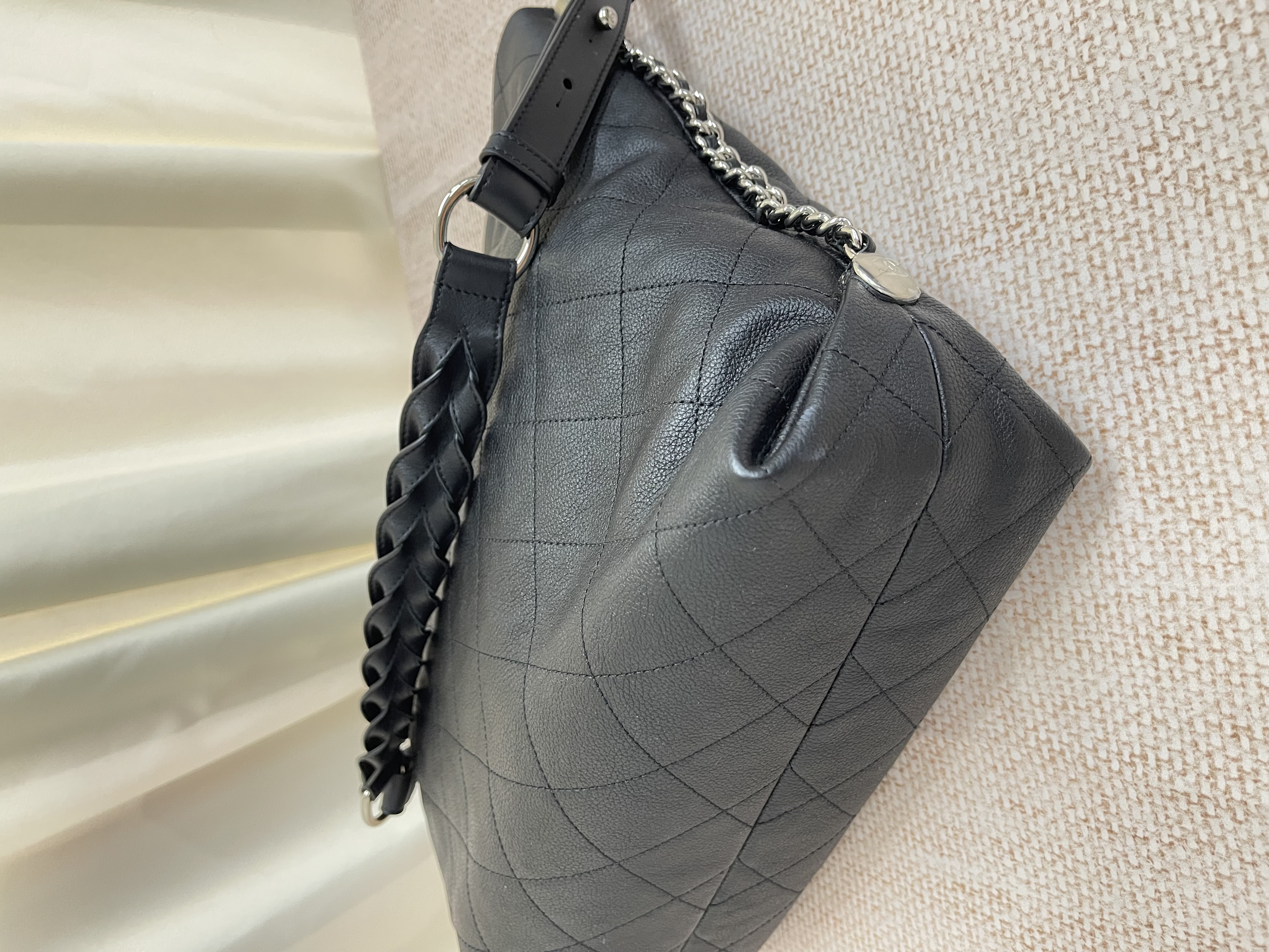 Pre-owned Chanel Hobo Bag/ Product Code: 26032009