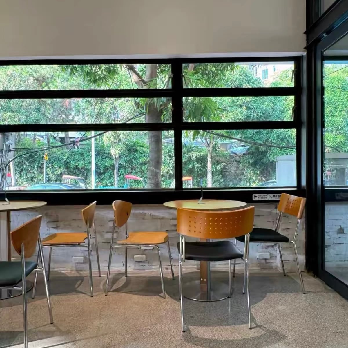 海洋板鋁型材咖啡店桌椅組合 工業風餐飲商用 奶茶店甜點店設計師款桌子 Tables and chairs
