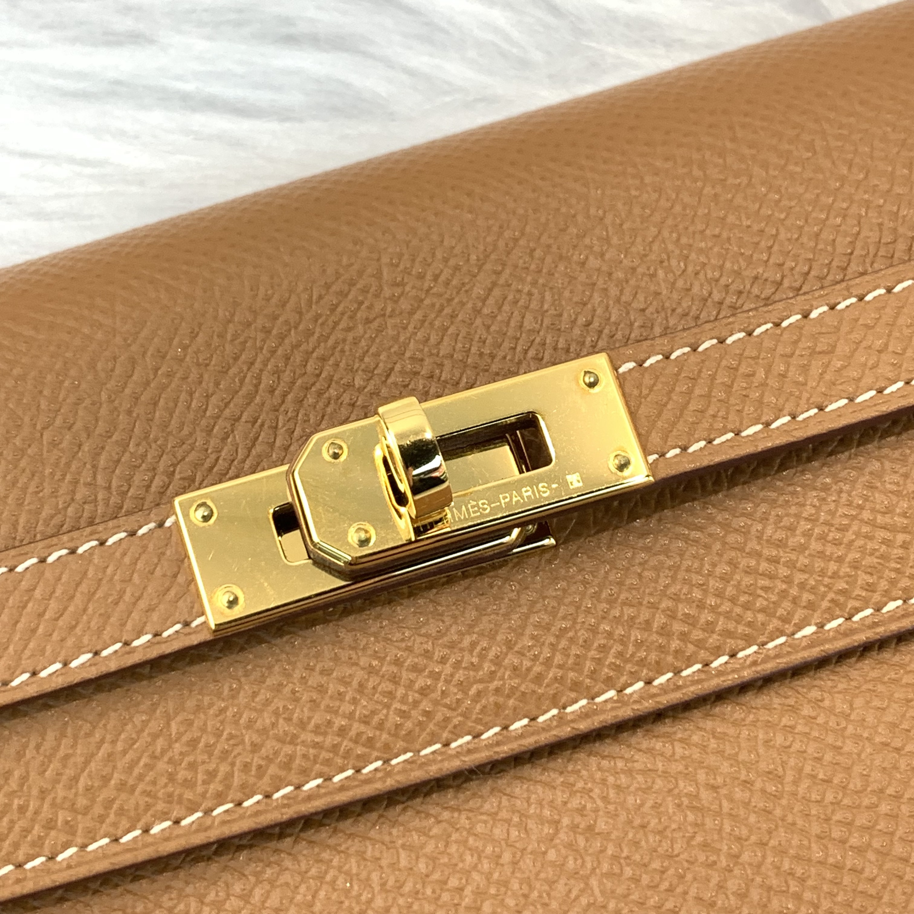 Kelly Wallet 金扣款 大氣新年必備🌟