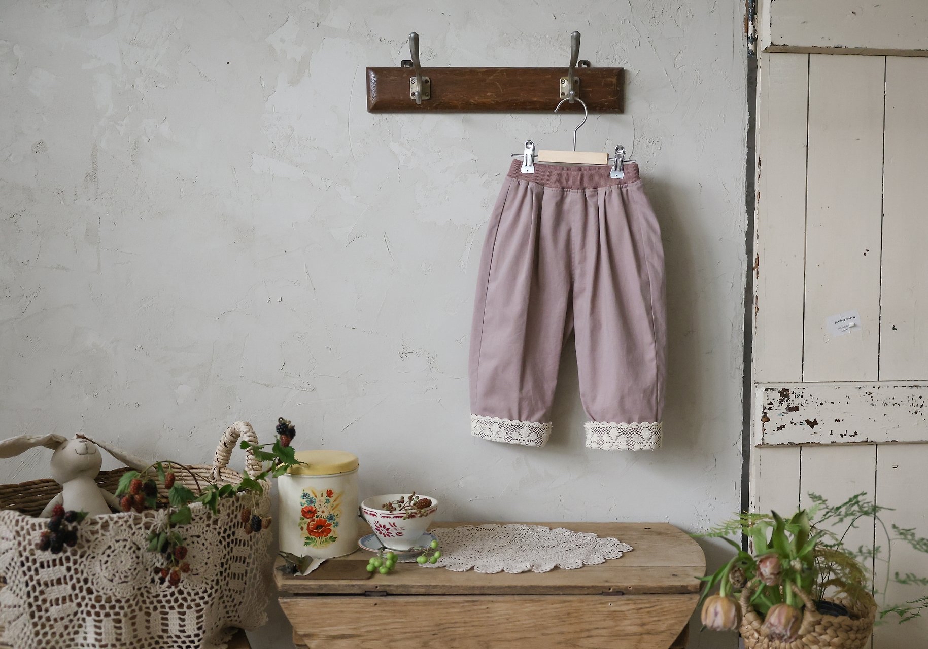 Flo | Peanut Pants