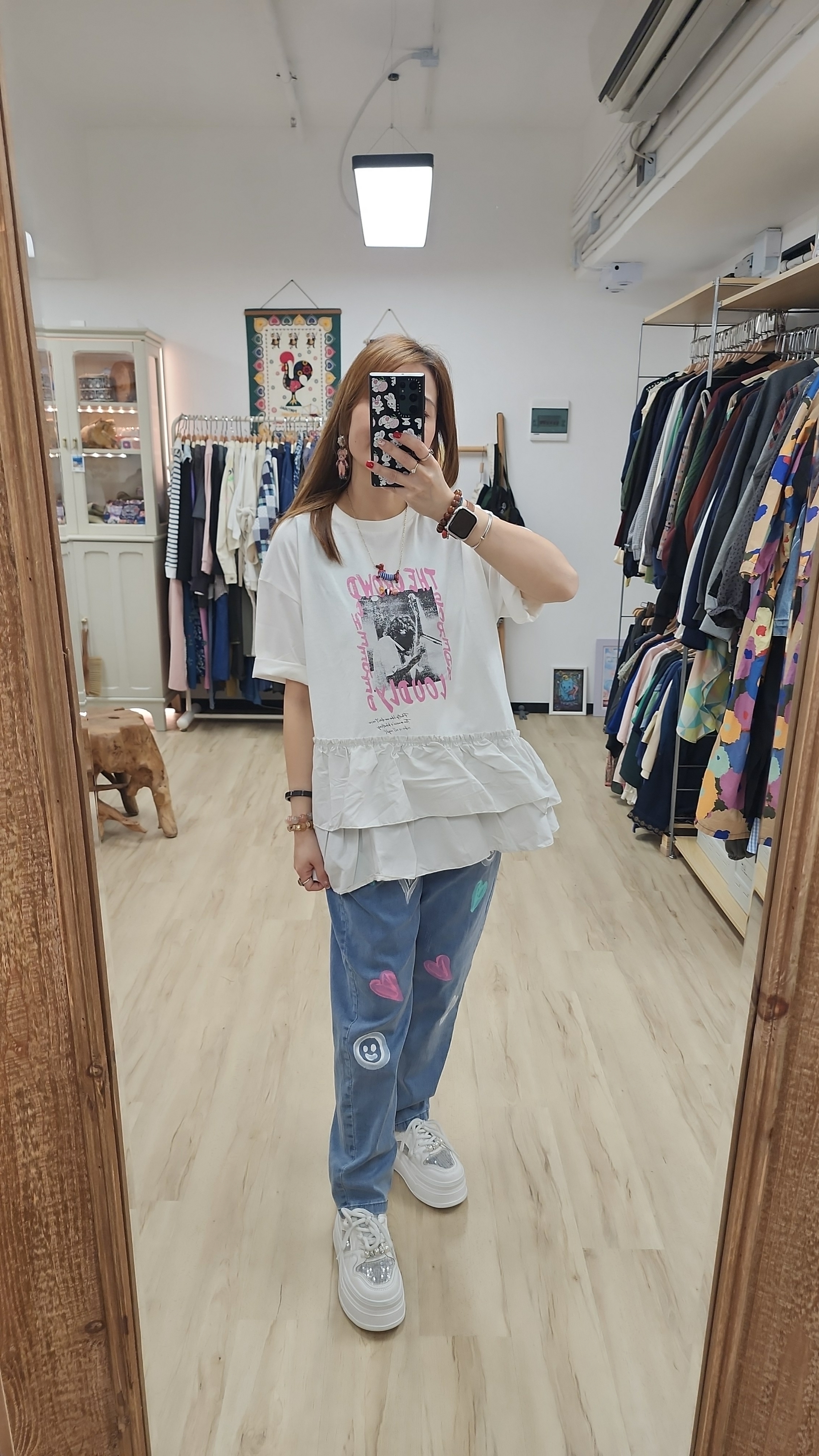 日牌白拼雙斜Ruffle印圖Tee