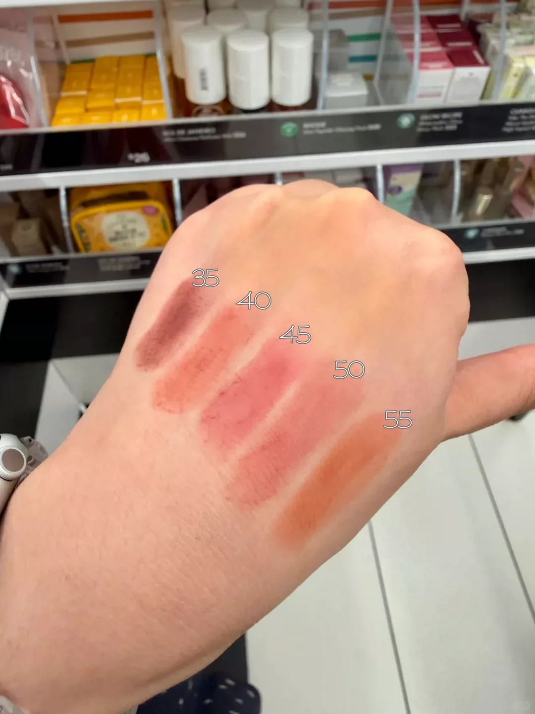 新品！ HOURGLASS 小金管柔霧唇膏 40 50 30 45 55
