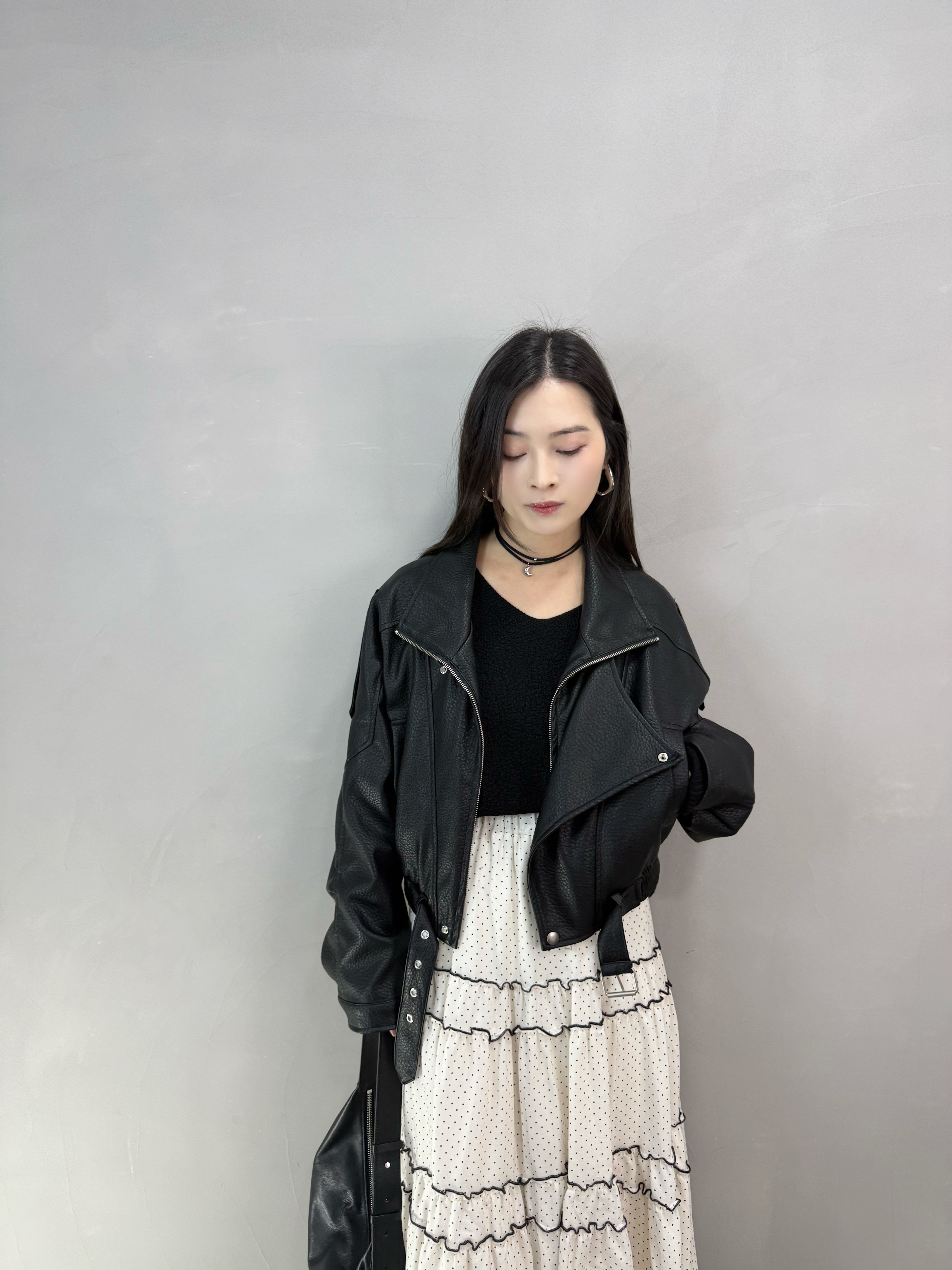 F83 V領超瘦線Top