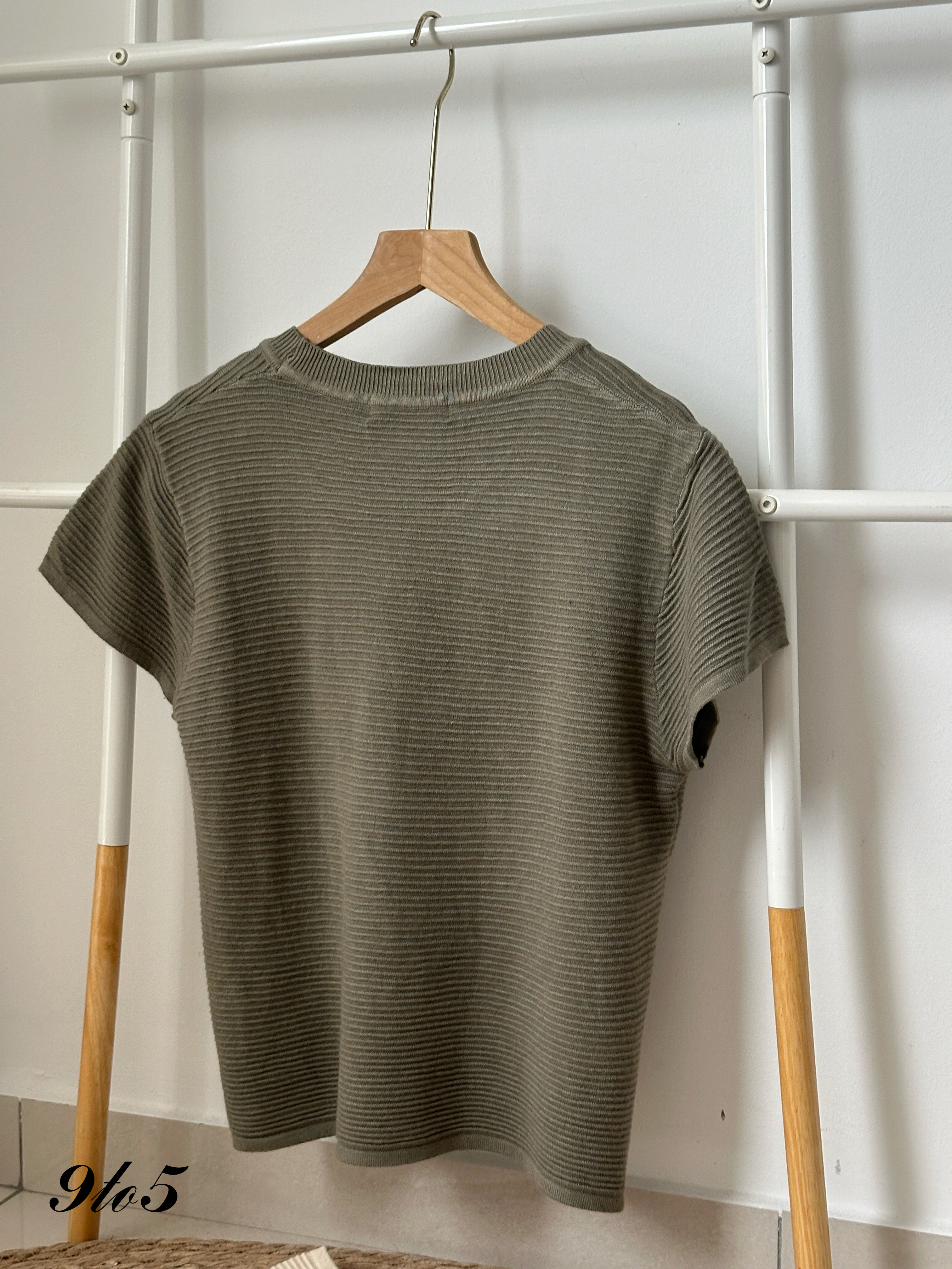 T4144 Round Neck Knit Top - 3 Colors 