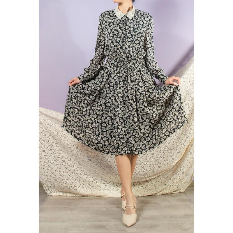 Vintage Korean Navy Blue and White Floral Pattern Lace Collar Shirt Dress with Two Front Pockets (MT1608-102)