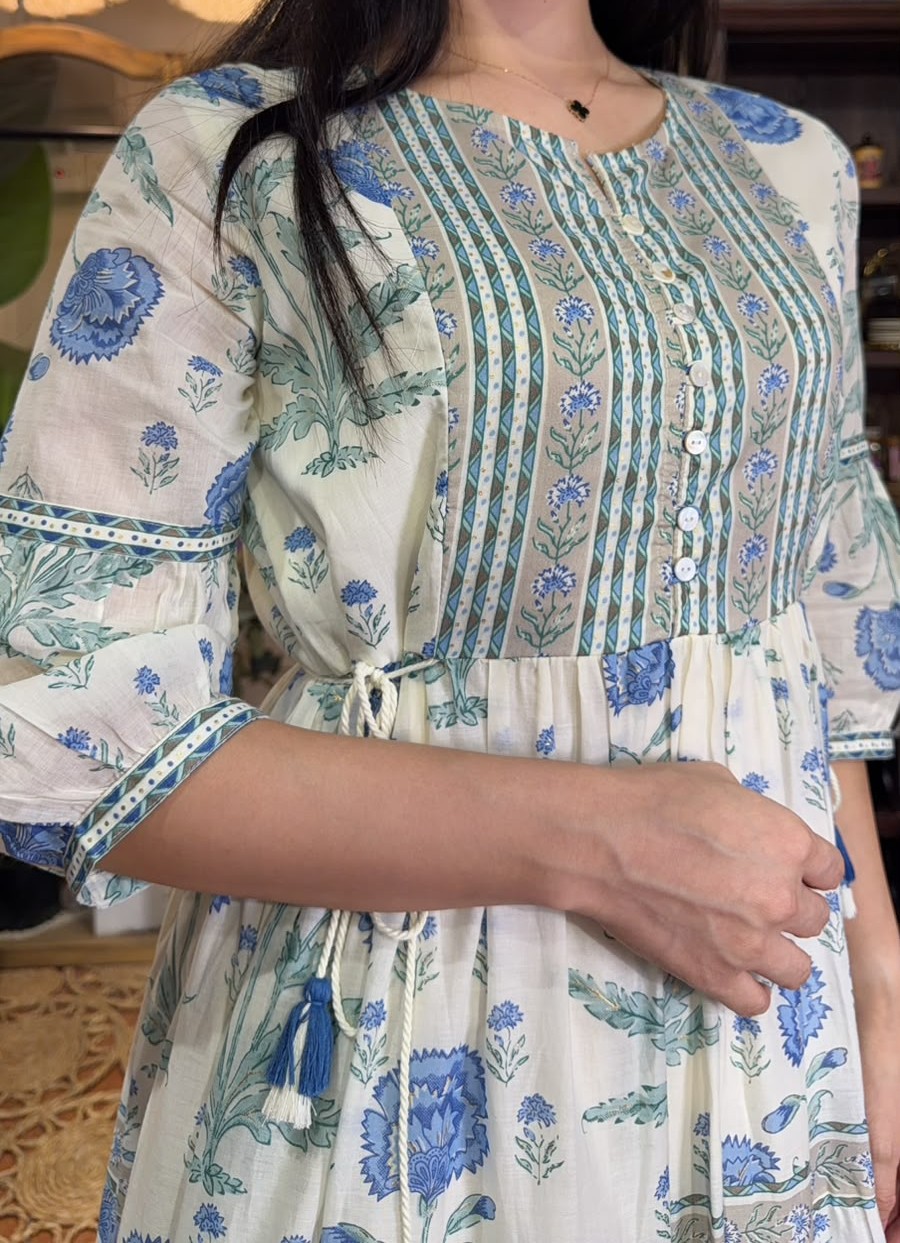 3170 Fog Green Blue Floral 3 Layers 4-Rope OP 47"