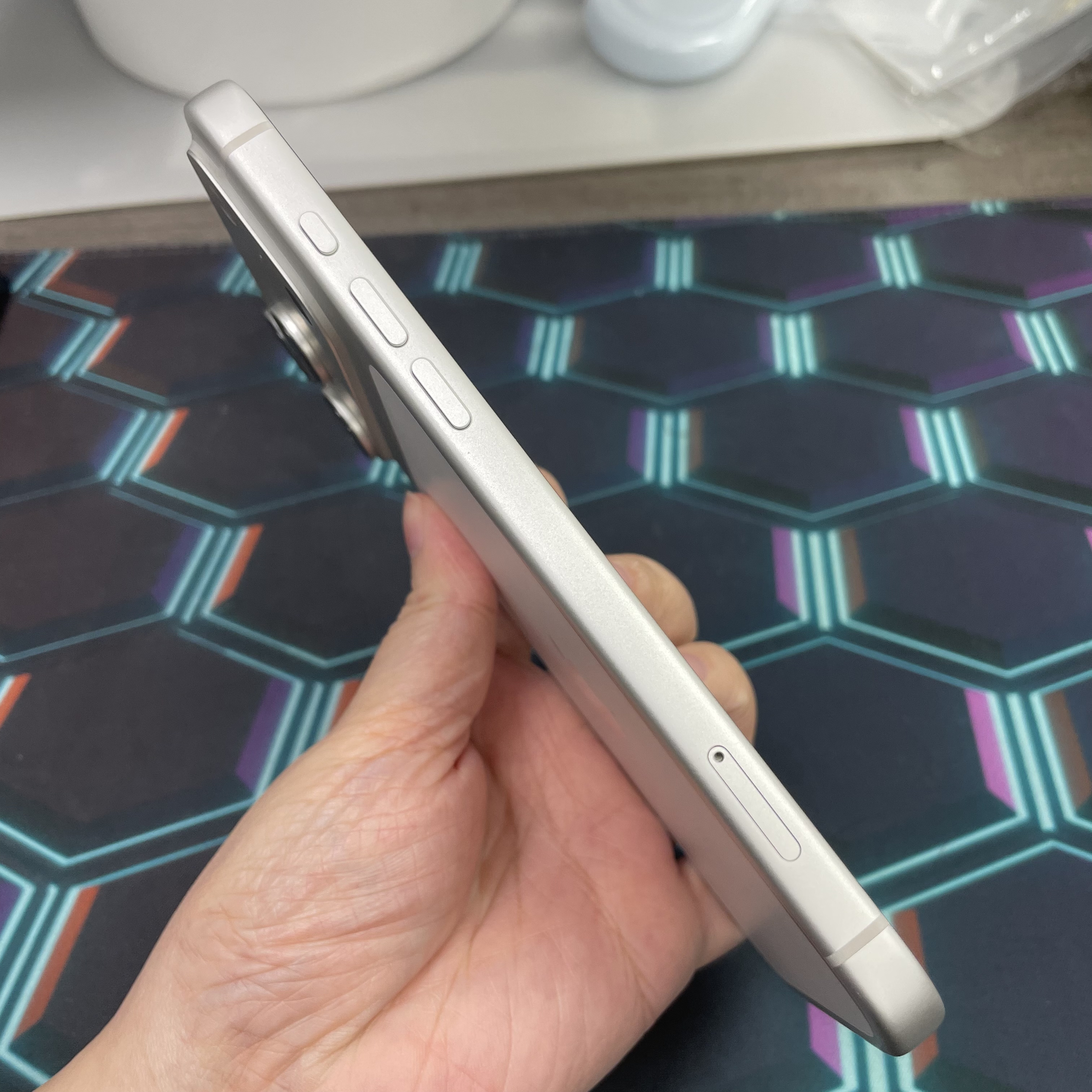 *8297 17 Pro max 完美機 256GB 電91 銀色 sliver