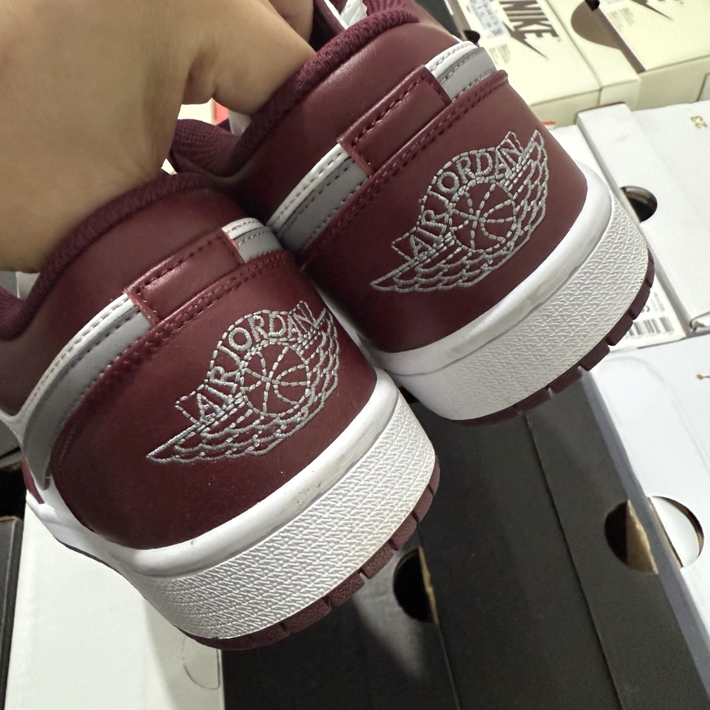 Nike Air Jordan 1 Low 553558-060