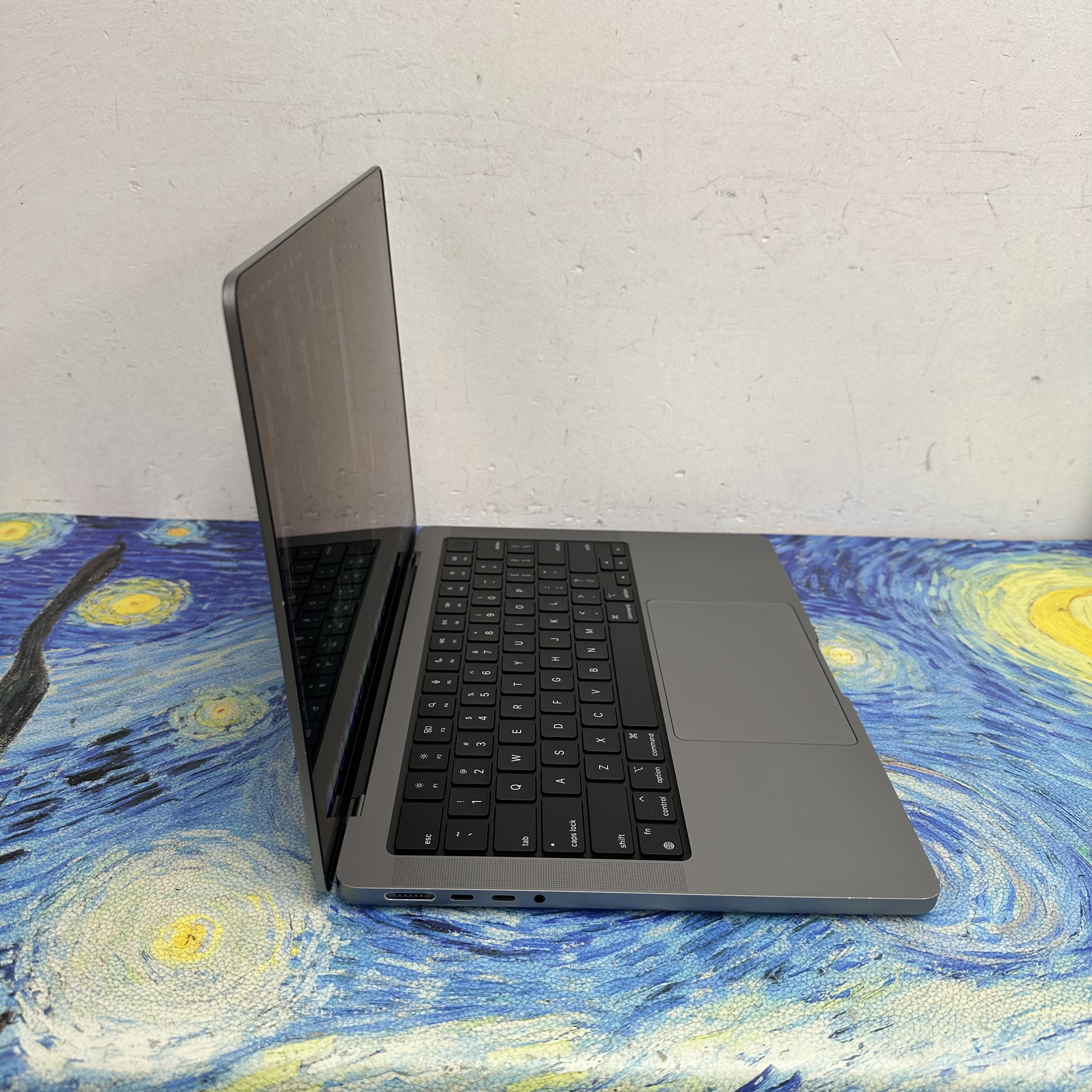 #5803 Apple MacBook Air M1 CPU 8GB Ram 256GB SSD