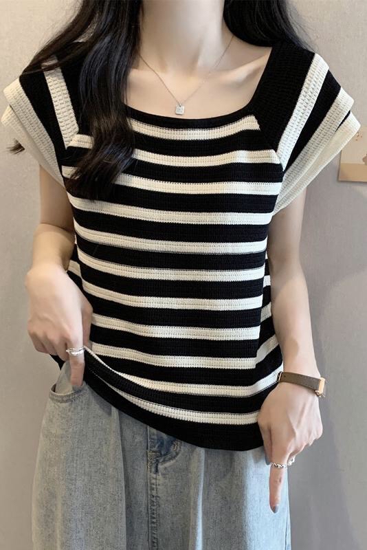 B37(880) 韩版气质横条纹拼接双层飞飞袖黑杏针织上衣