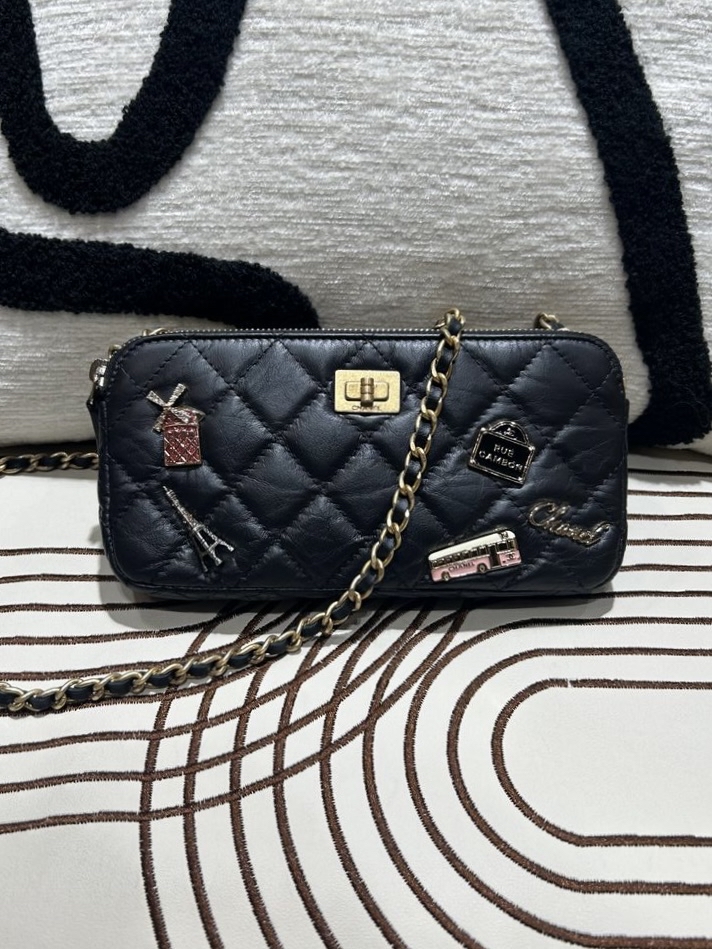 Chanel Double Zip Clutch With Chain Black Quilted Aged Calfskin Lucky Charms 2.55 Reissue Gold Hardware 100%Authentic ,98%new ✅25card ✅box