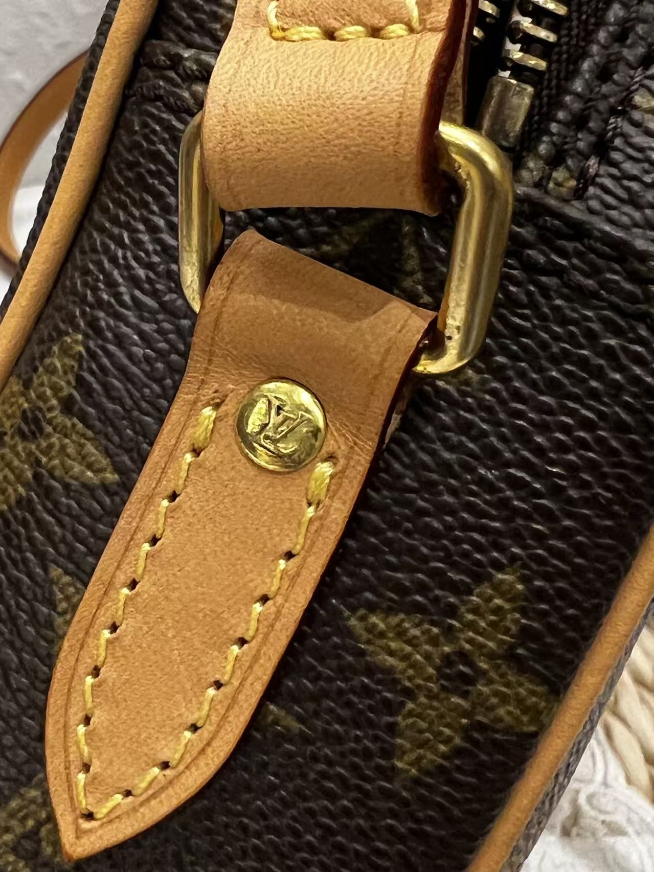 LV Monogram Trocadero（爆款相機包）
