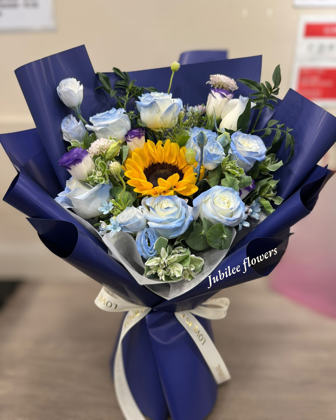 🌻向日葵 · 碎冰藍玫瑰花束