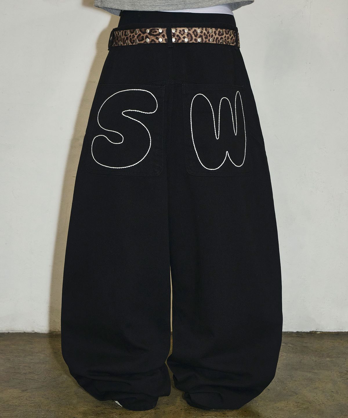  🇰🇷訂購｜SCALLYWAG 26SS｜Back Pocket SW Stitch Cotton Pants 2色 