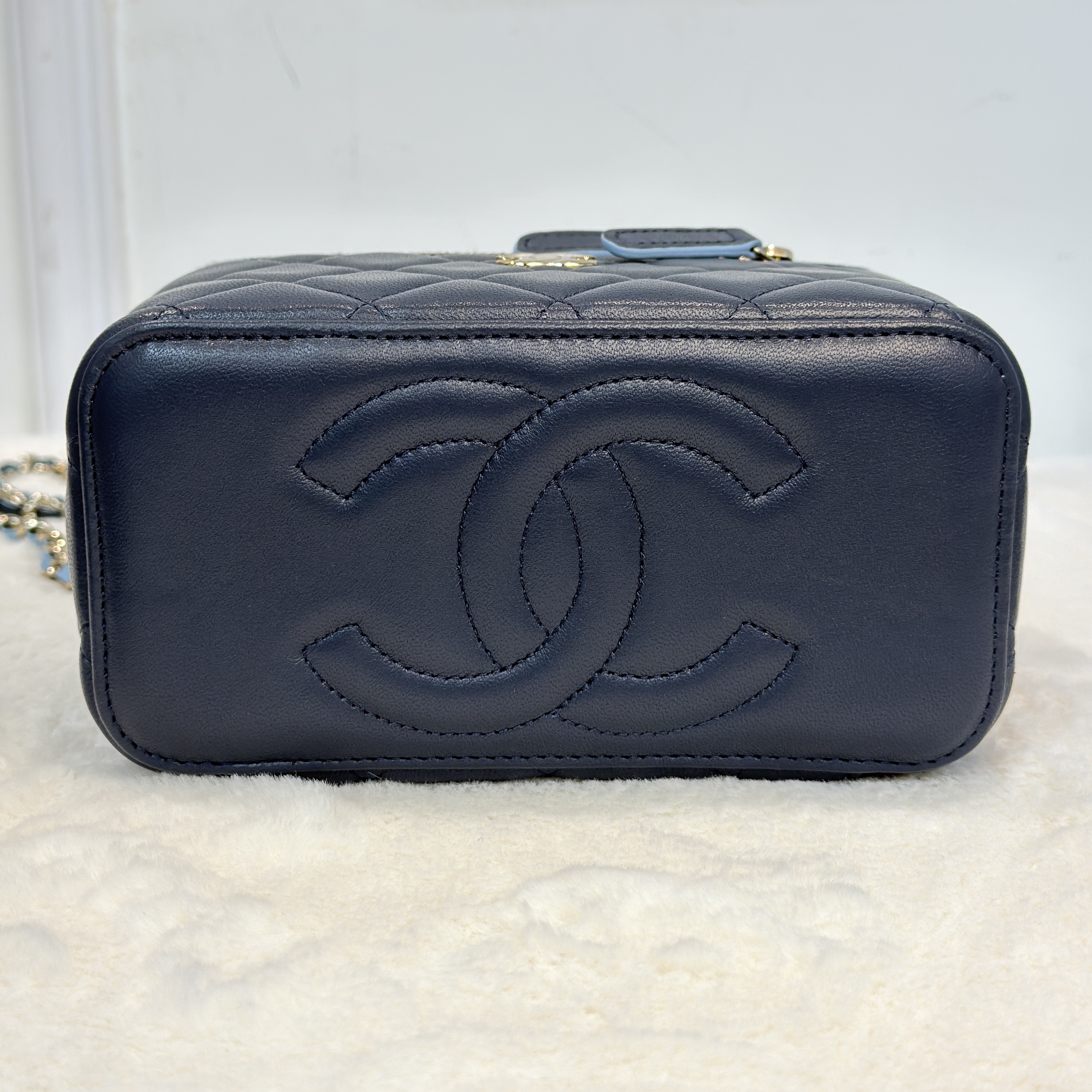 CHANEL雙拼藍色系化妝包💙🩵