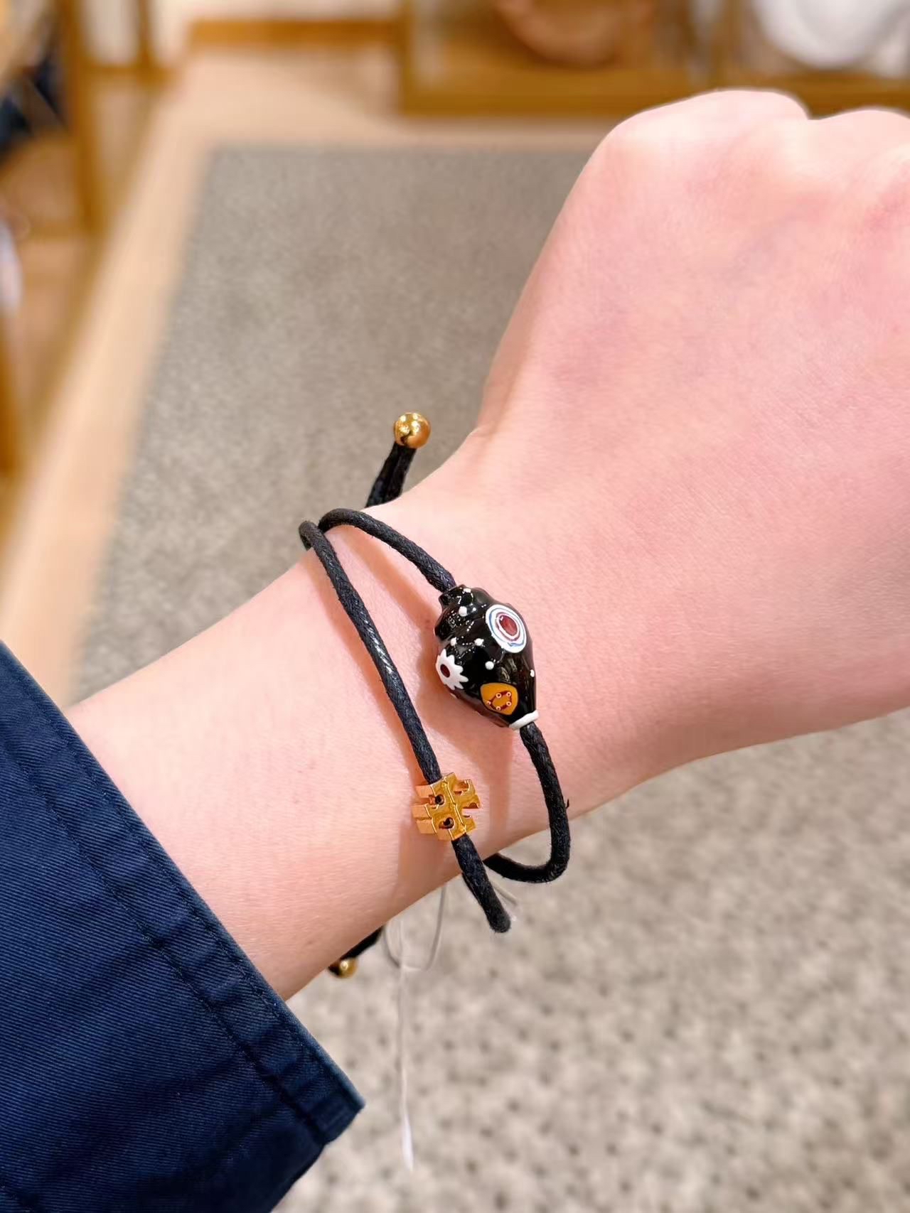 ✈️🇺🇸🇨🇦見到即刻心心眼😍嘅Tory Burch outlet 特色貝殼🐚皮帶手鏈現貨🤩